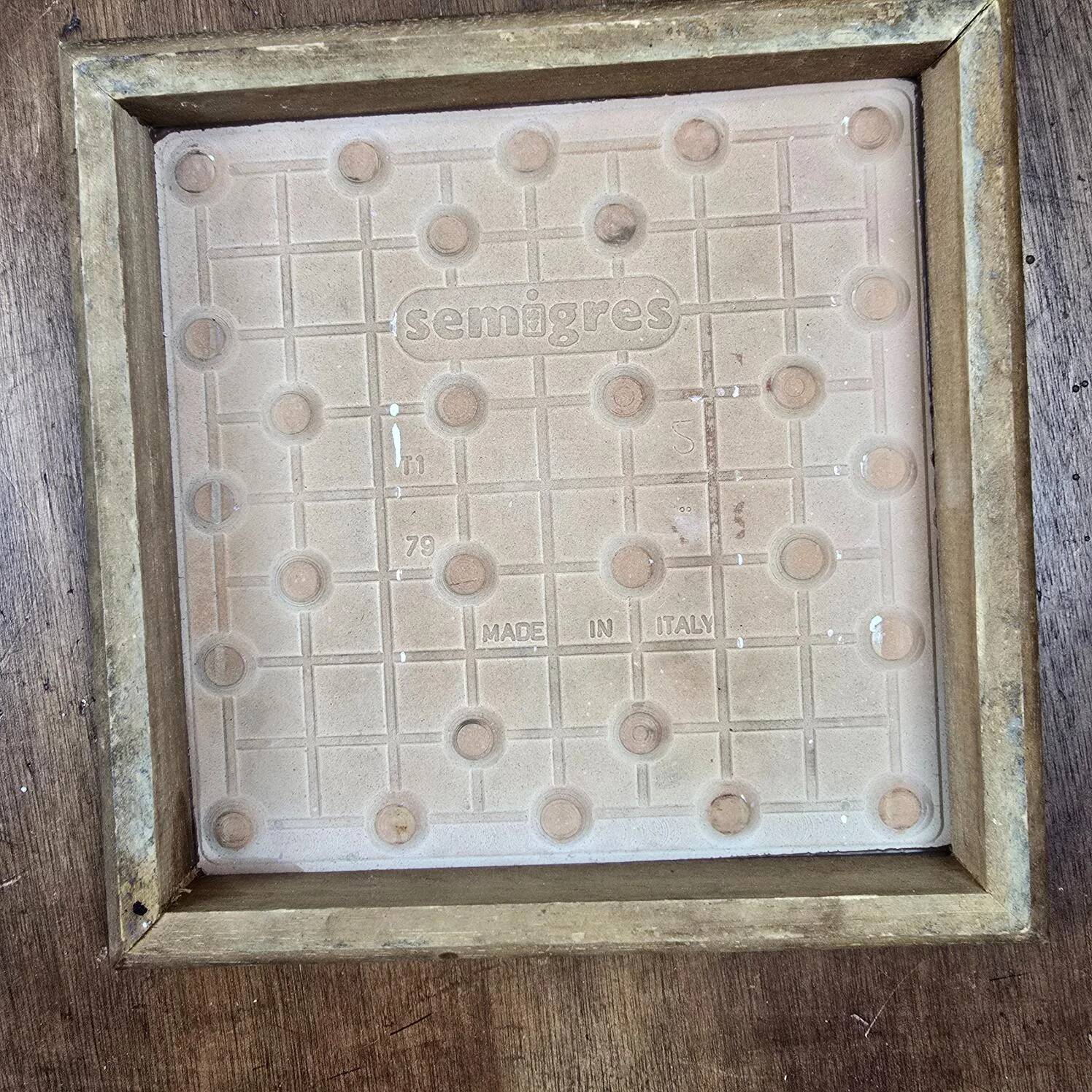 Set of 2 vintage ceramic trivets – Semigres