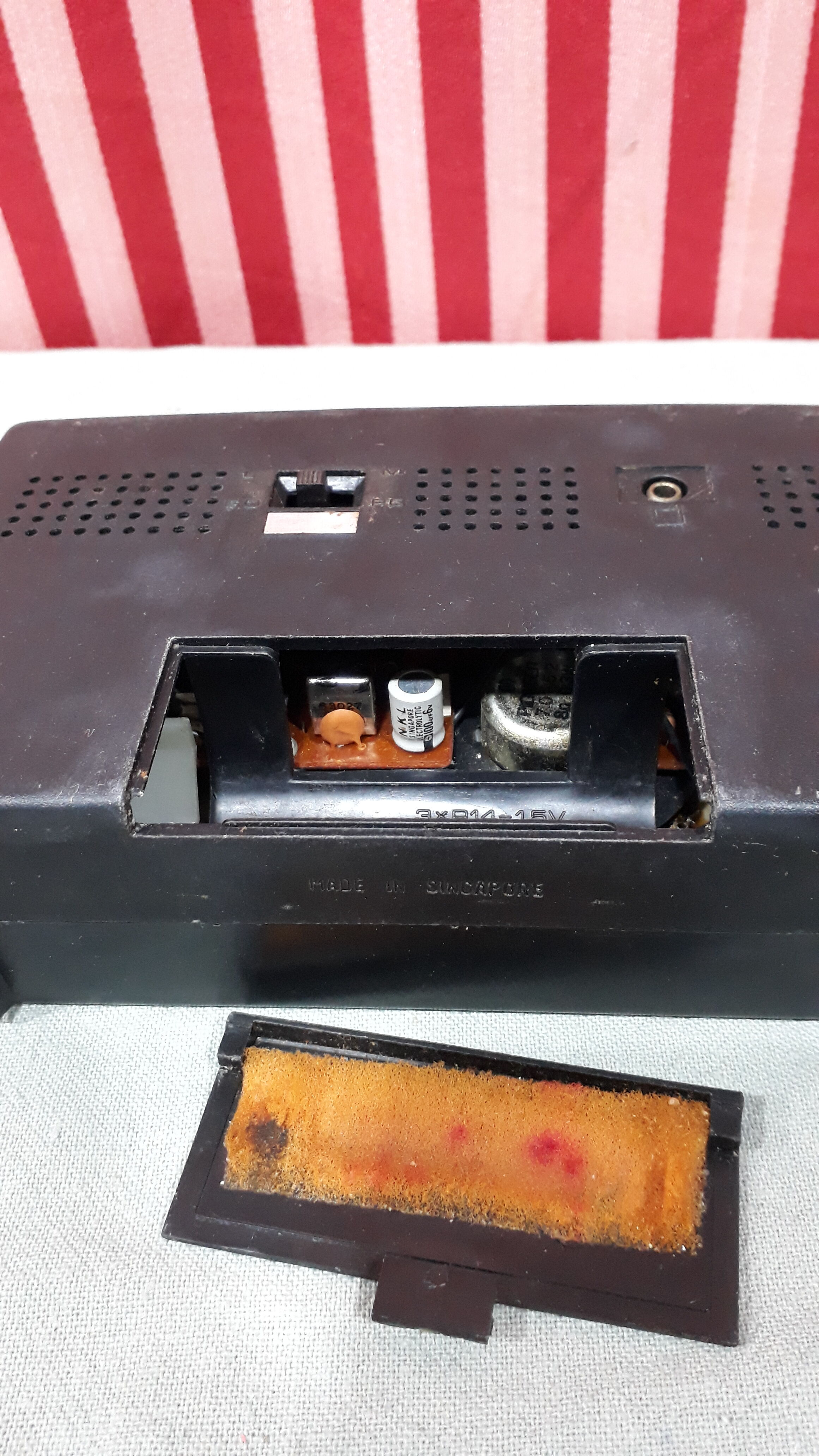 1973 Philips 90 RL 120 radio