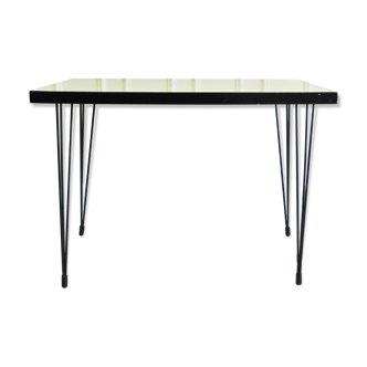 Table de bistrot en Formica jaune