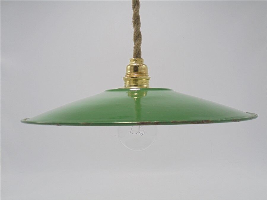 Enamelled sheet metal suspension