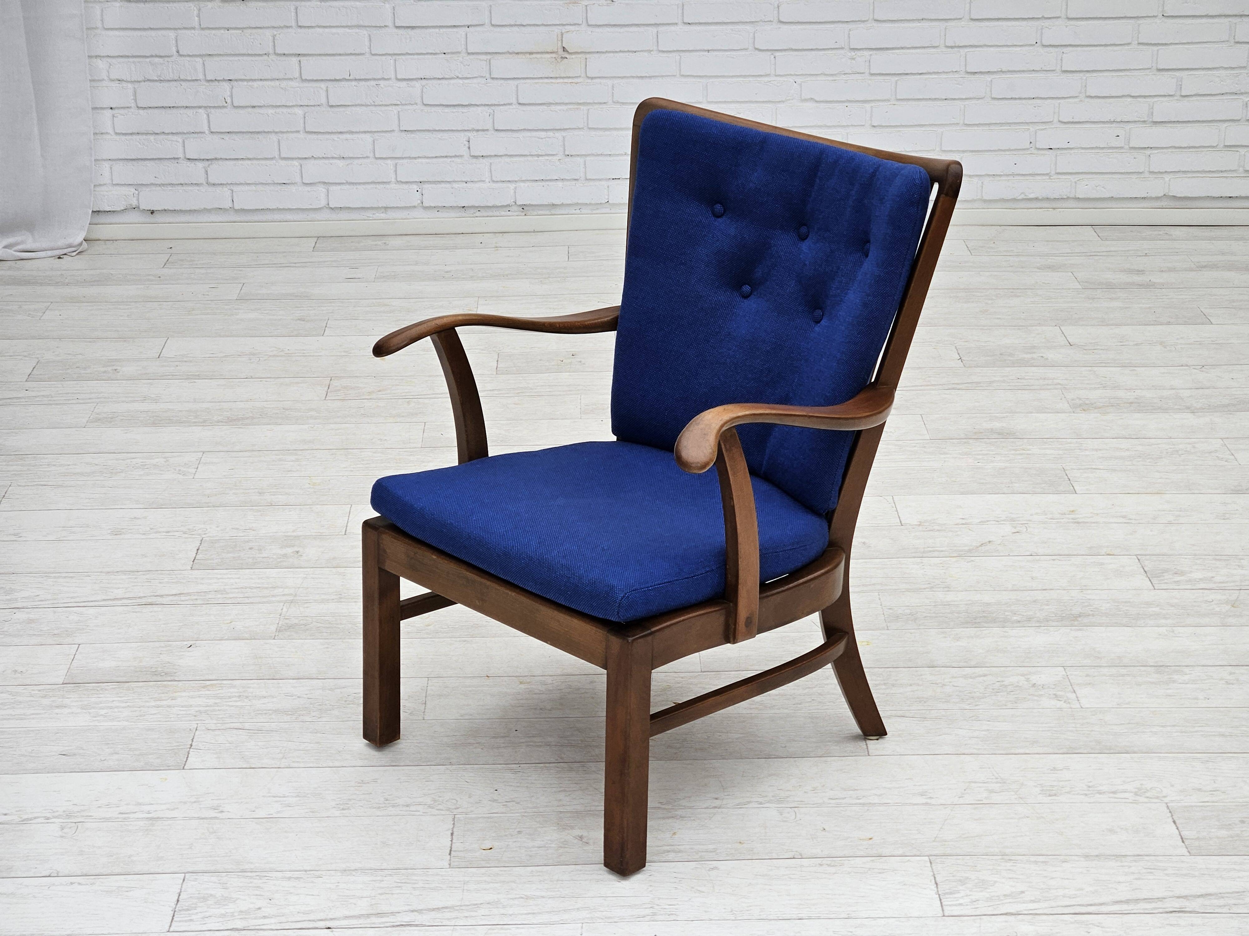 1960s, Danish easy armchair by Fritz Hansen, wool fabric, beech wood.