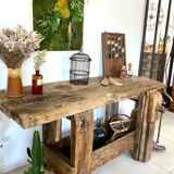Old wooden workbench