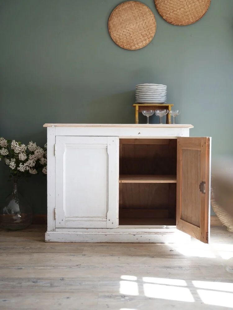 Buffet parisien patine blanche