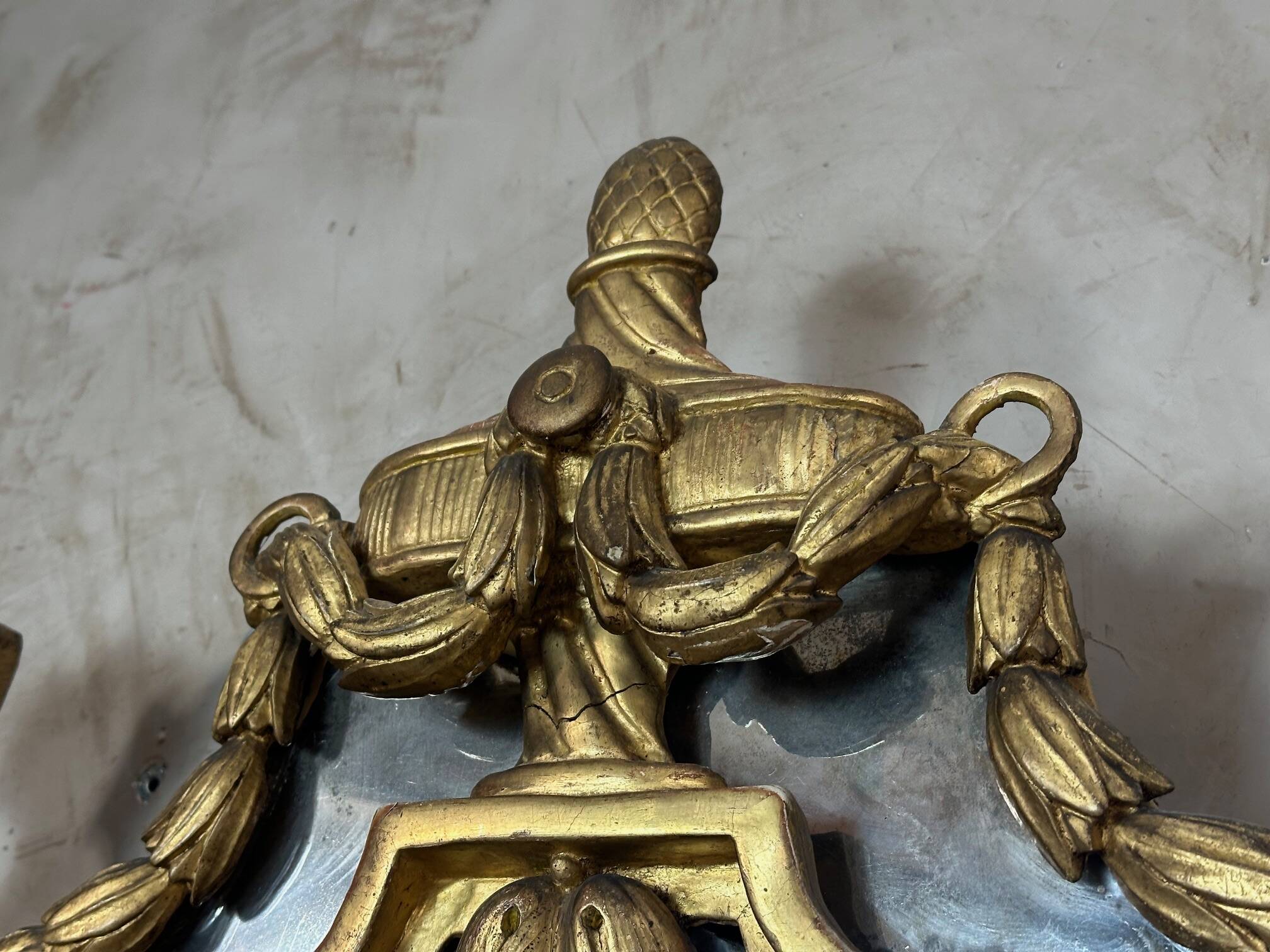 18th century giltwood mirror