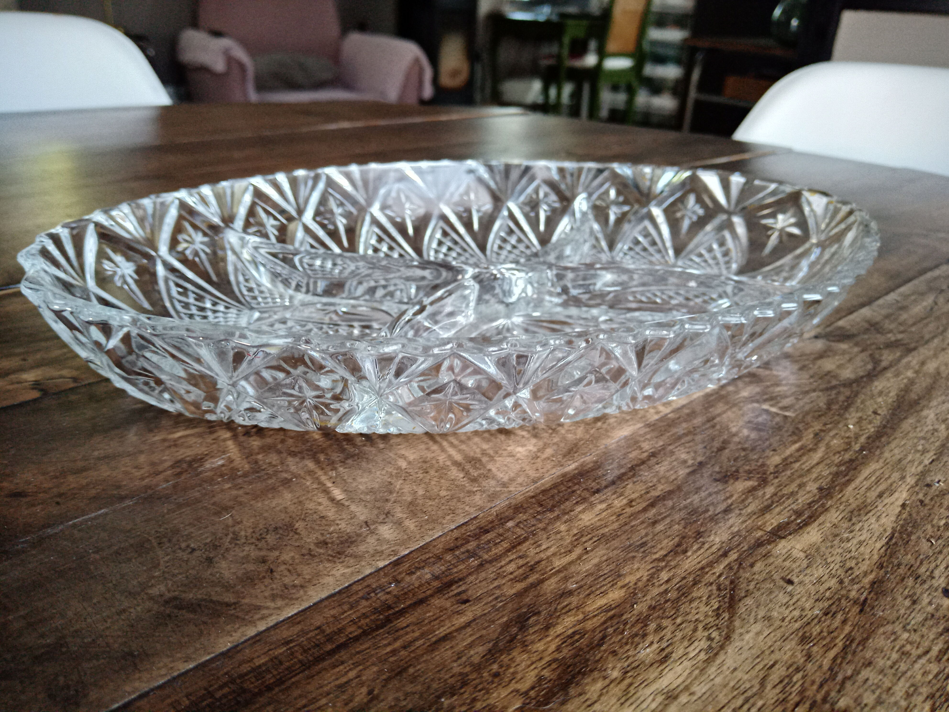 Vintage 4-compartment chiseled glass aperitif dish