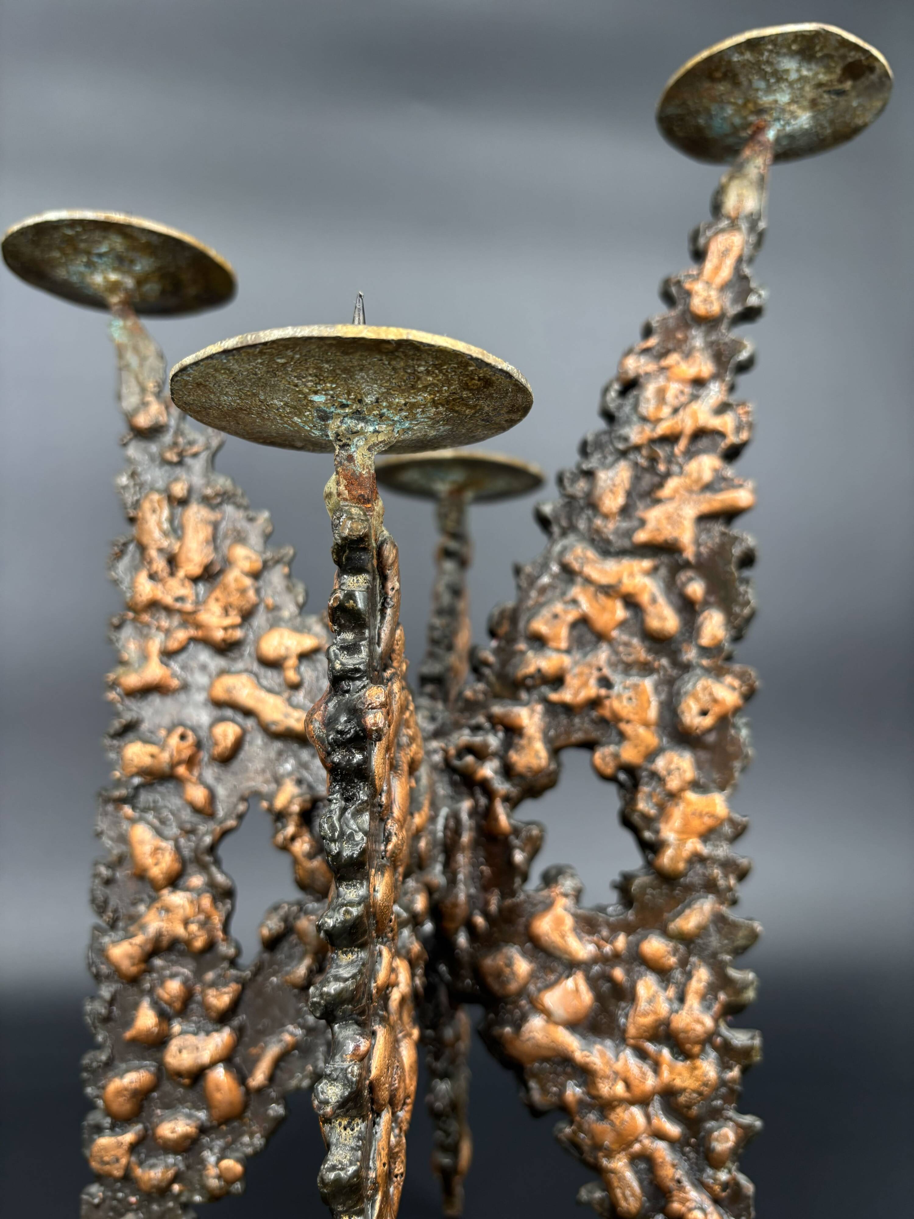 Brutalist sculptural chandelier with 4 lights