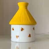 Former pot formed beehive in vintage opaline