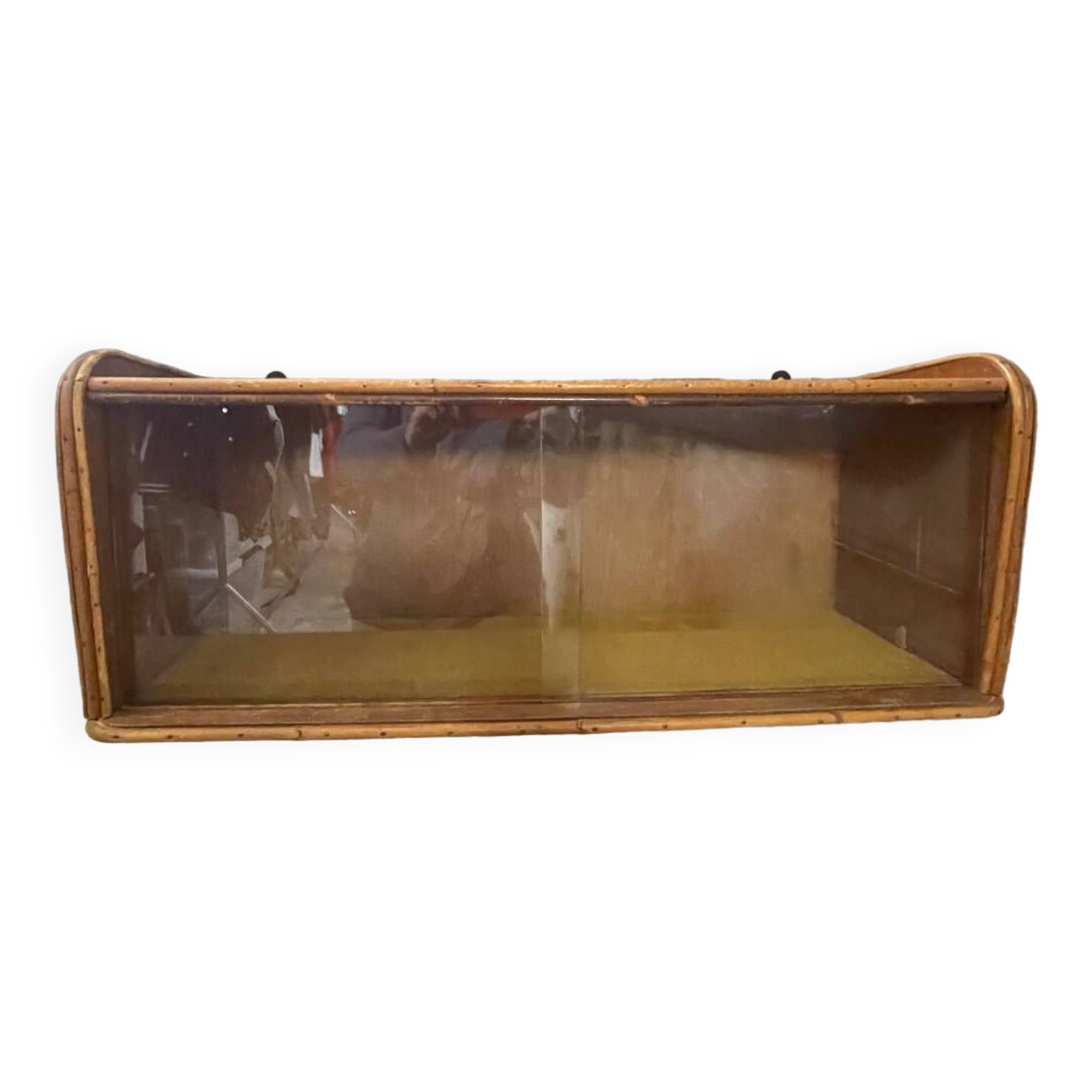 display shelf