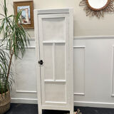 Small Parisian wardrobe