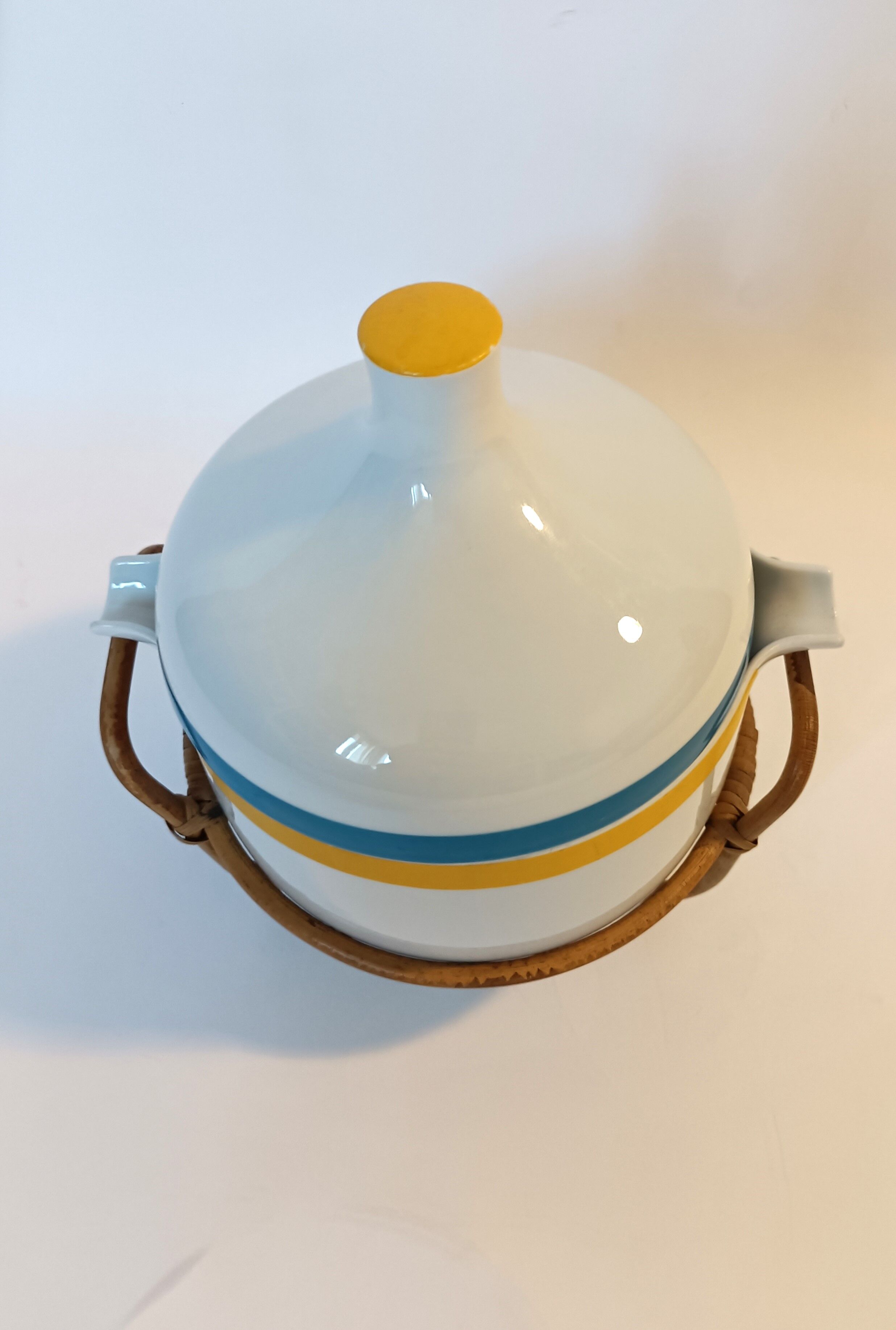 Wolf Karnagel porcelain soup bowl for Rosenthal Studio Line Germany 1970.