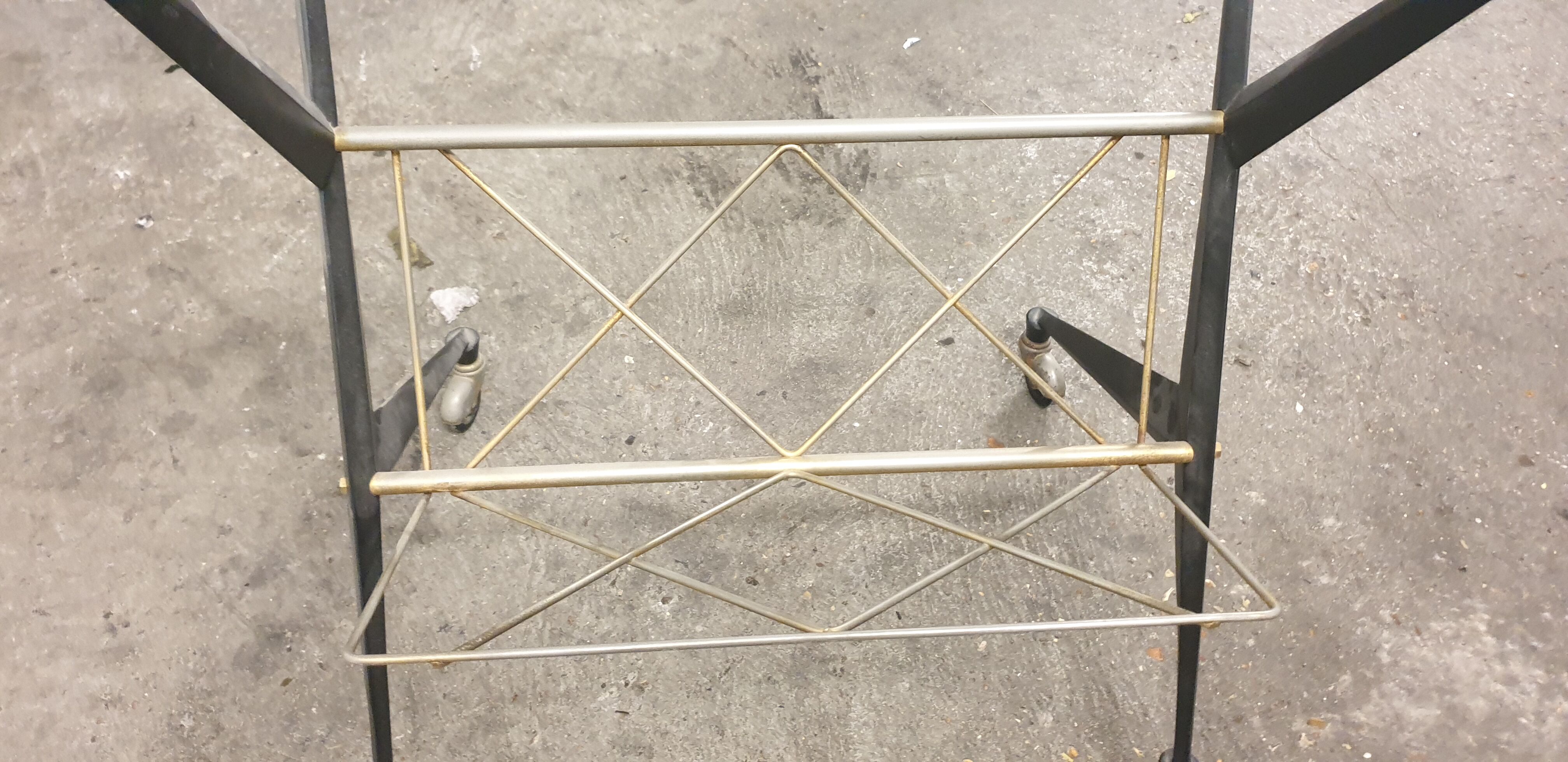 Table porte revu verre et metal 50/60