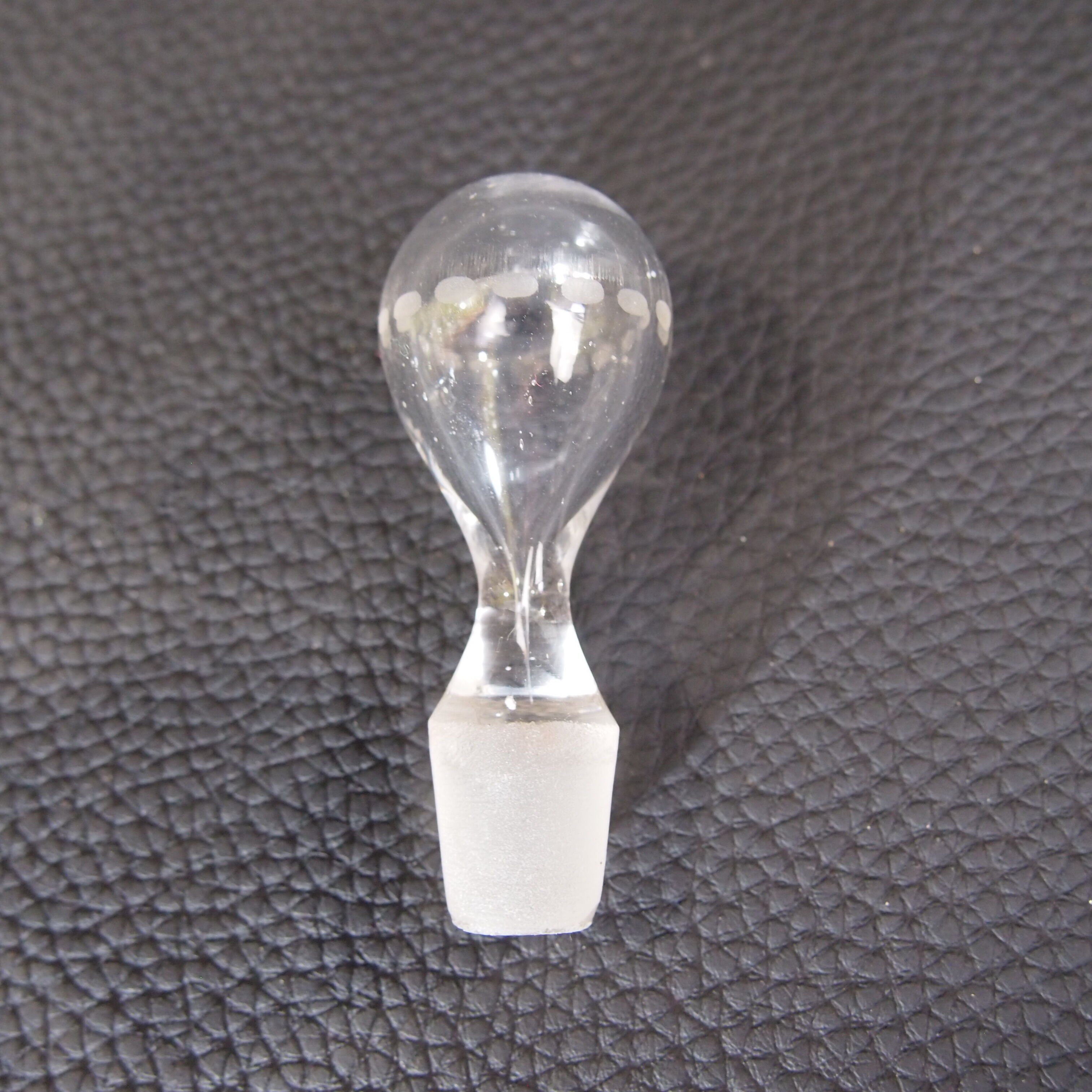 Glass crystal bottle