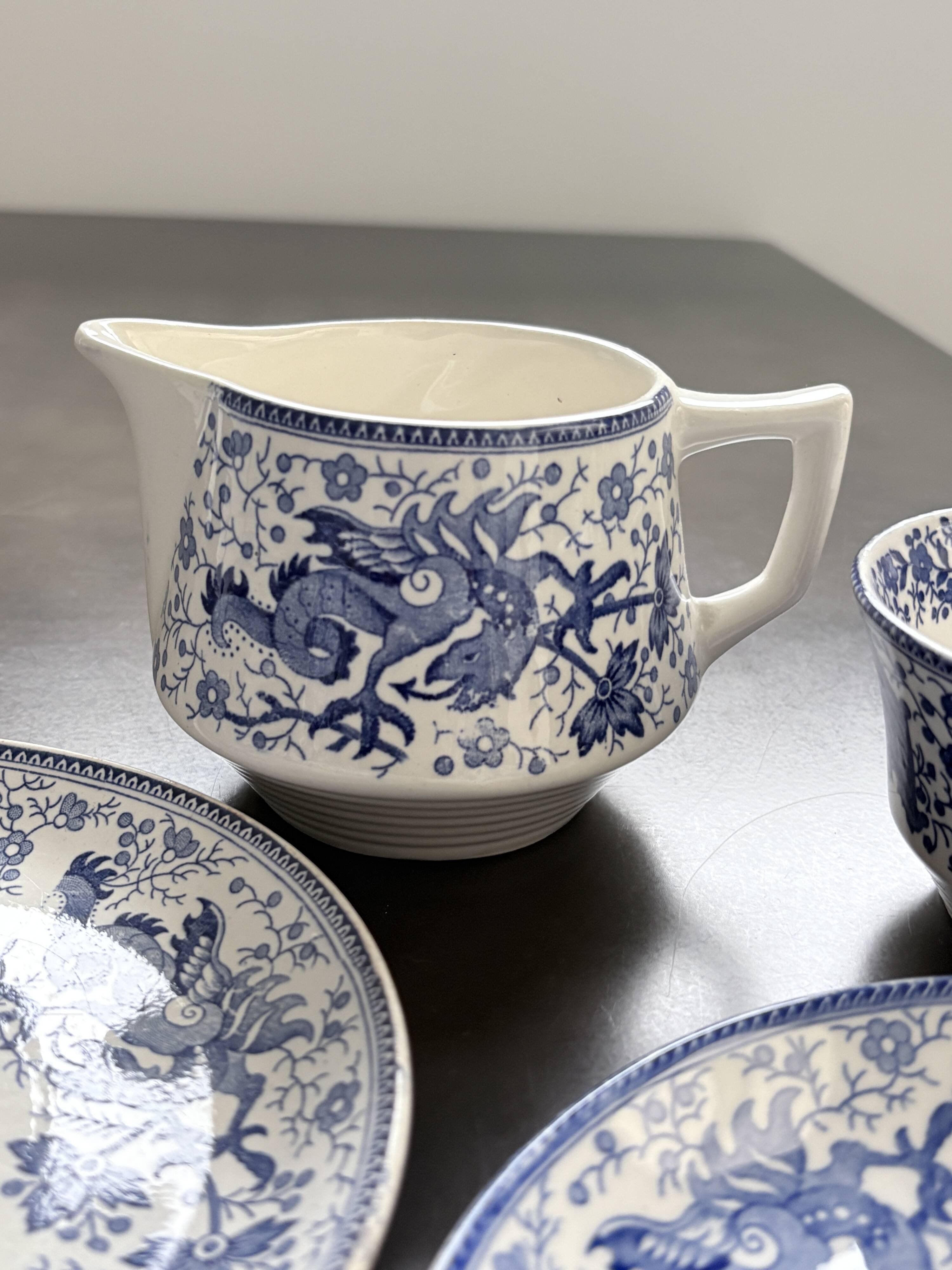 Service Petit-Déjeuner Boch La Louvière – Modèle Dragon Bleu