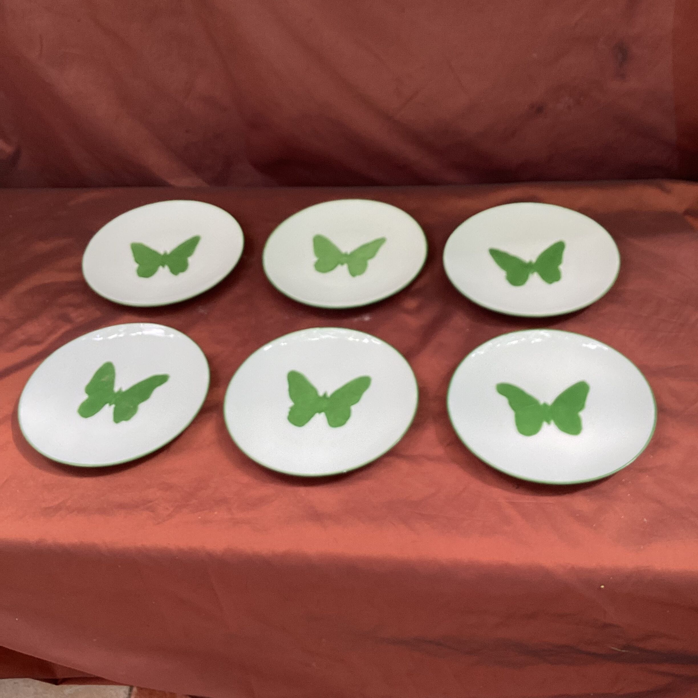 Set of six plates dish dessert in Limoges porcelain dimension: diameter -18,5cm-