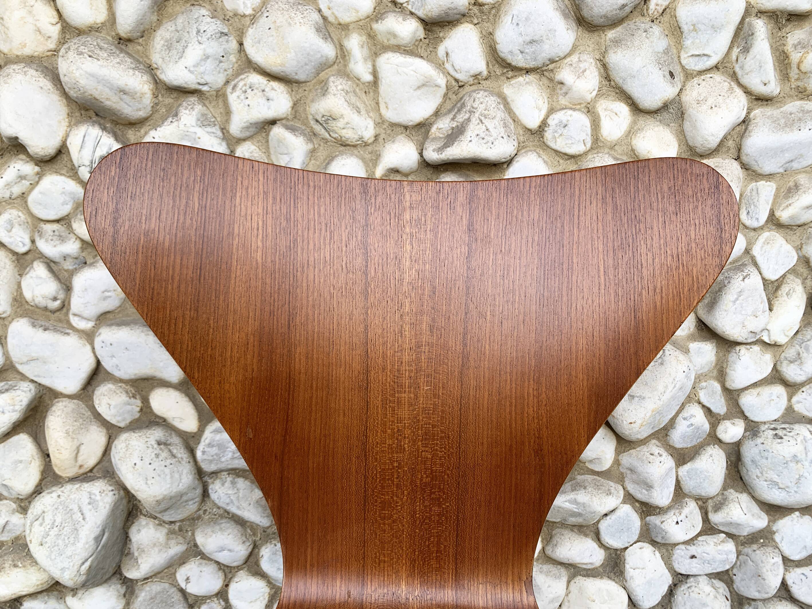 Teak 3107 butterfly chair Arne Jacobsen for Fritz Hansen, Teak 1965