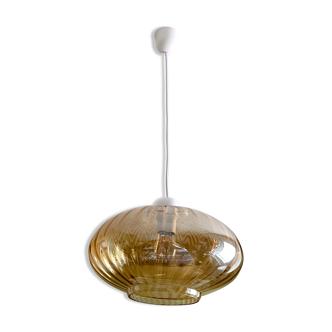 Suspension en verre fumé irisé