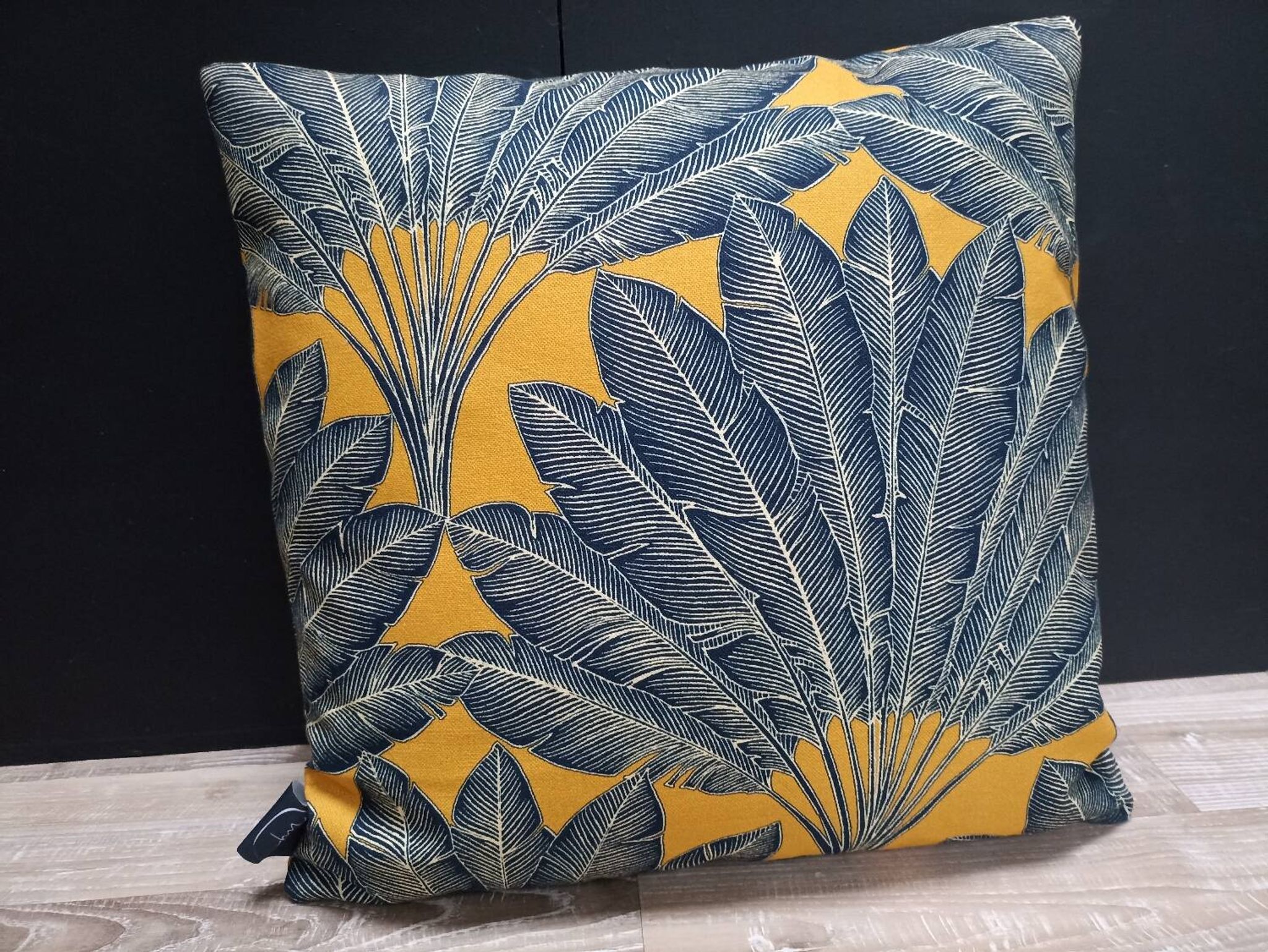 Coussin motifs floraux 40x40cm