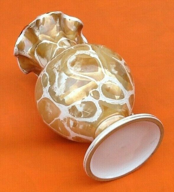 Baluster vase on foot-shower Ceramic decoration house in undergrowth