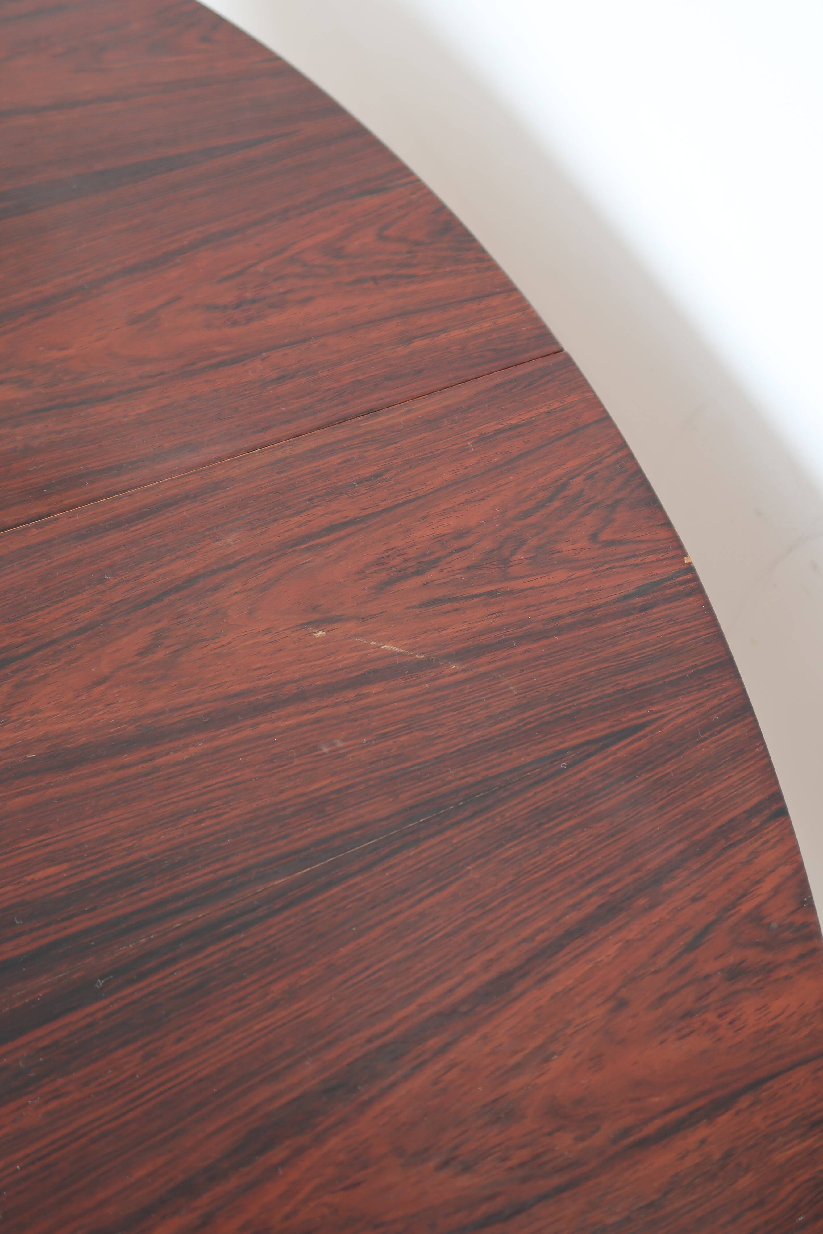 Round table extendable rosewood