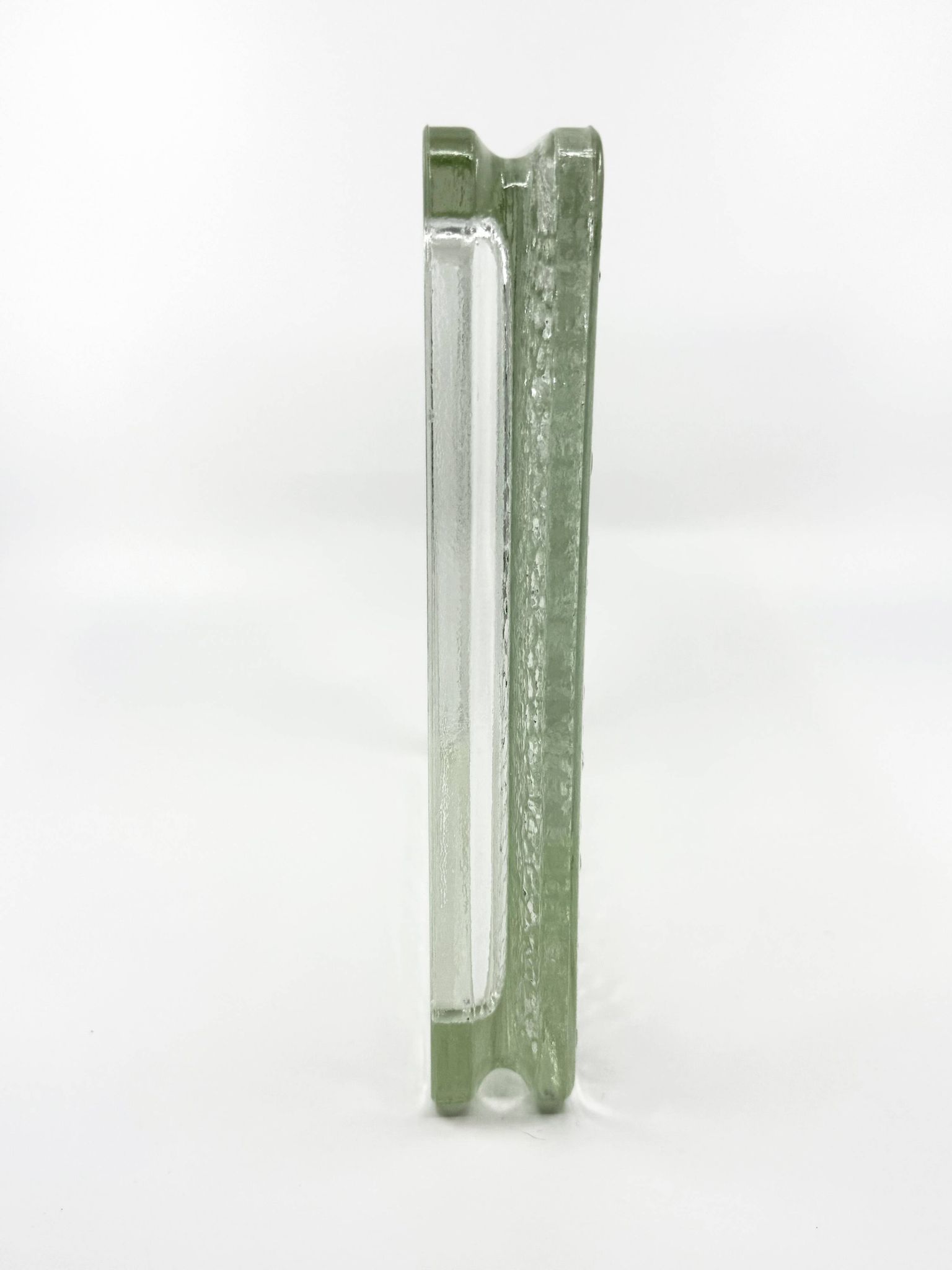Nevada molded glass pocket emptier • Saint-Gobain • 1950