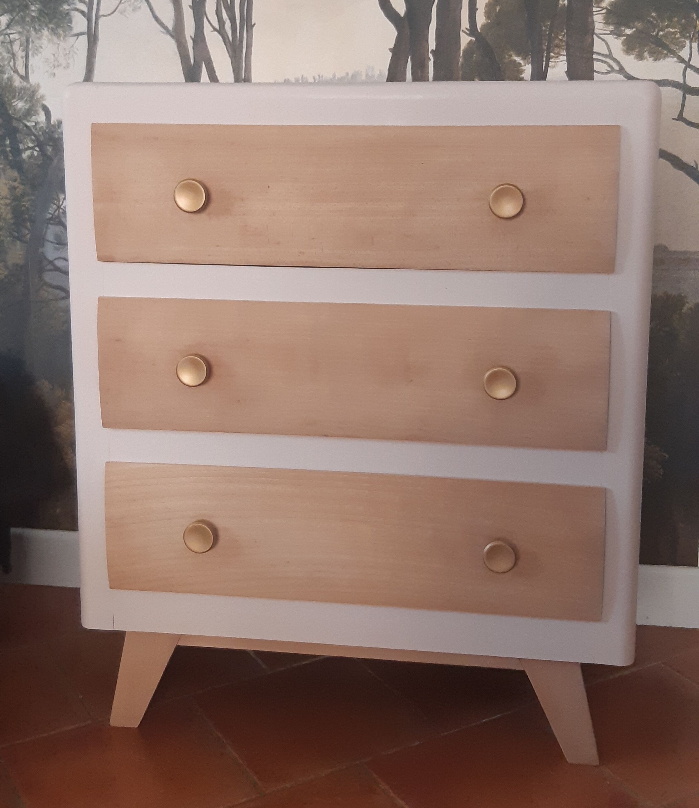 Commode vintage bois et rose