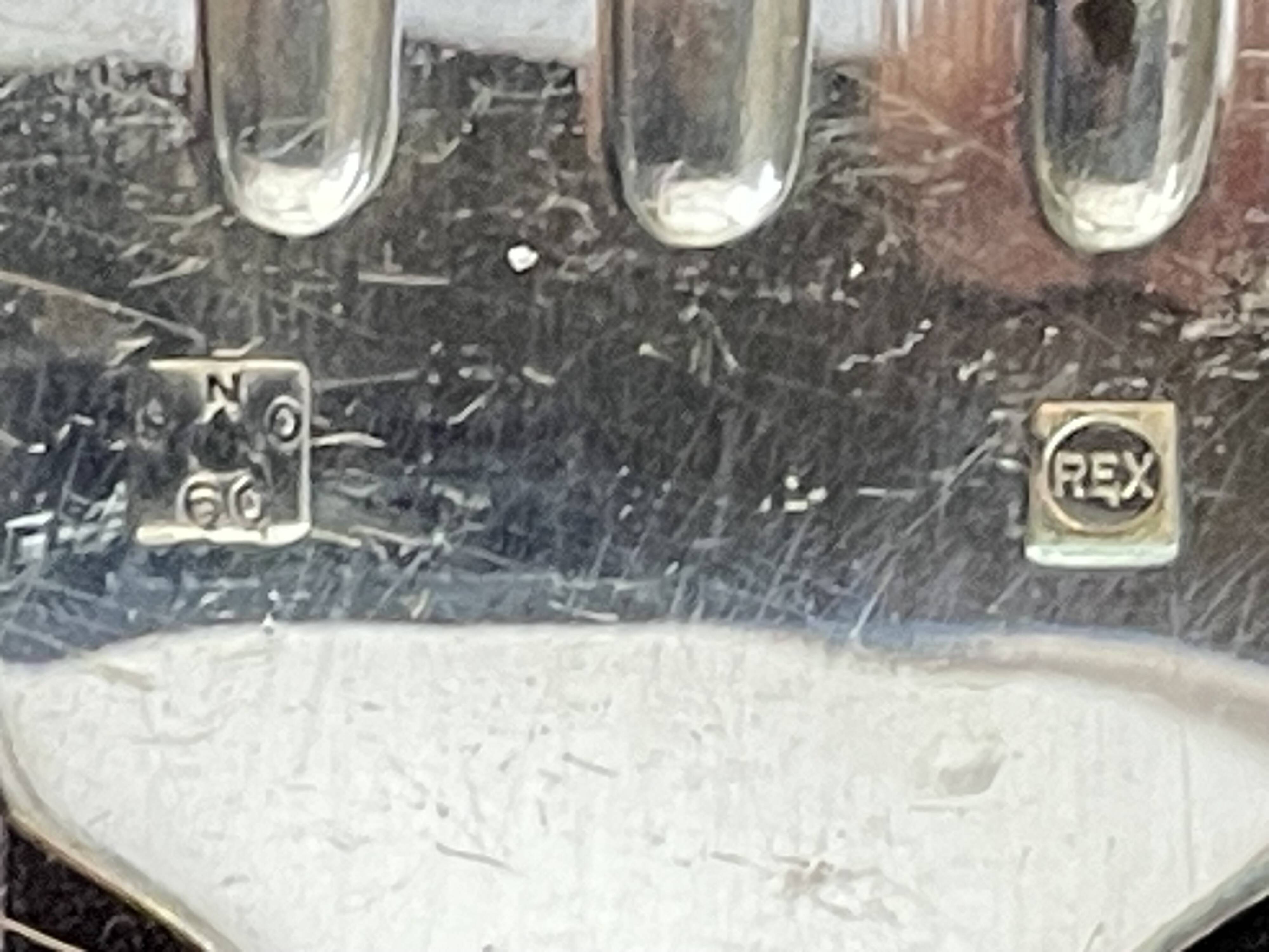 Ménagère de 24 couverts en métal argenté