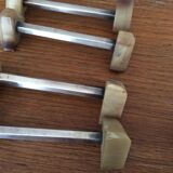11 knife holders