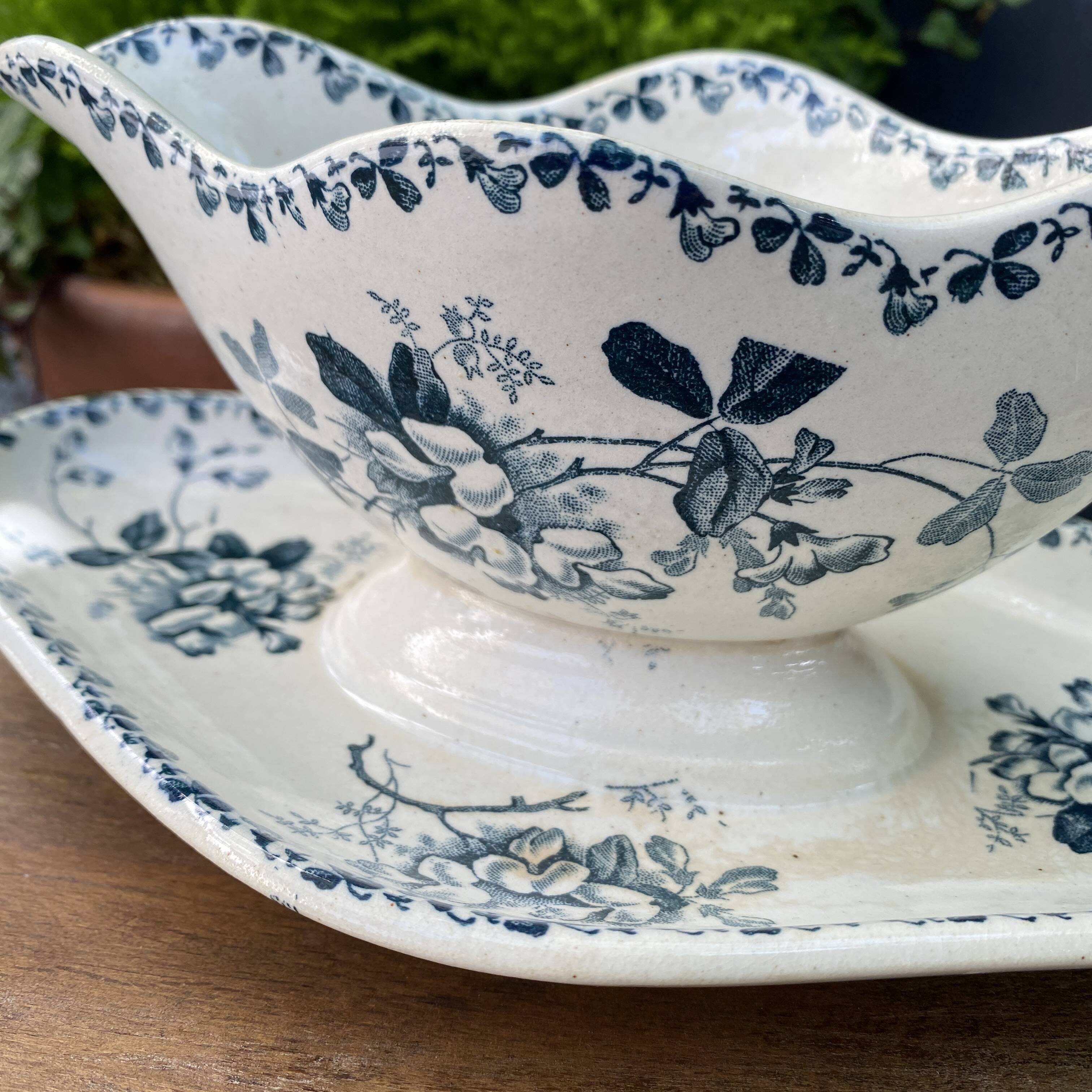 Ironstone sauce boat St Amand