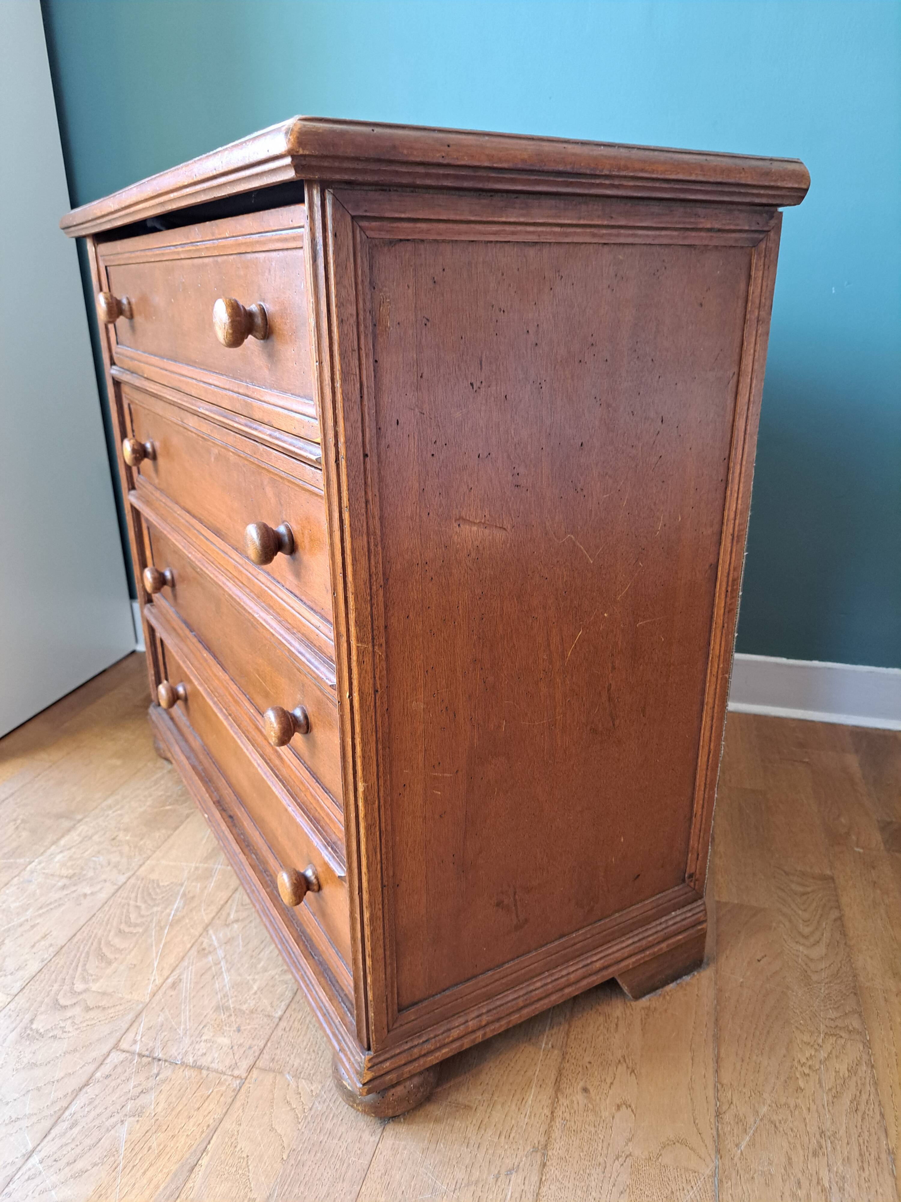 english chest of drawers