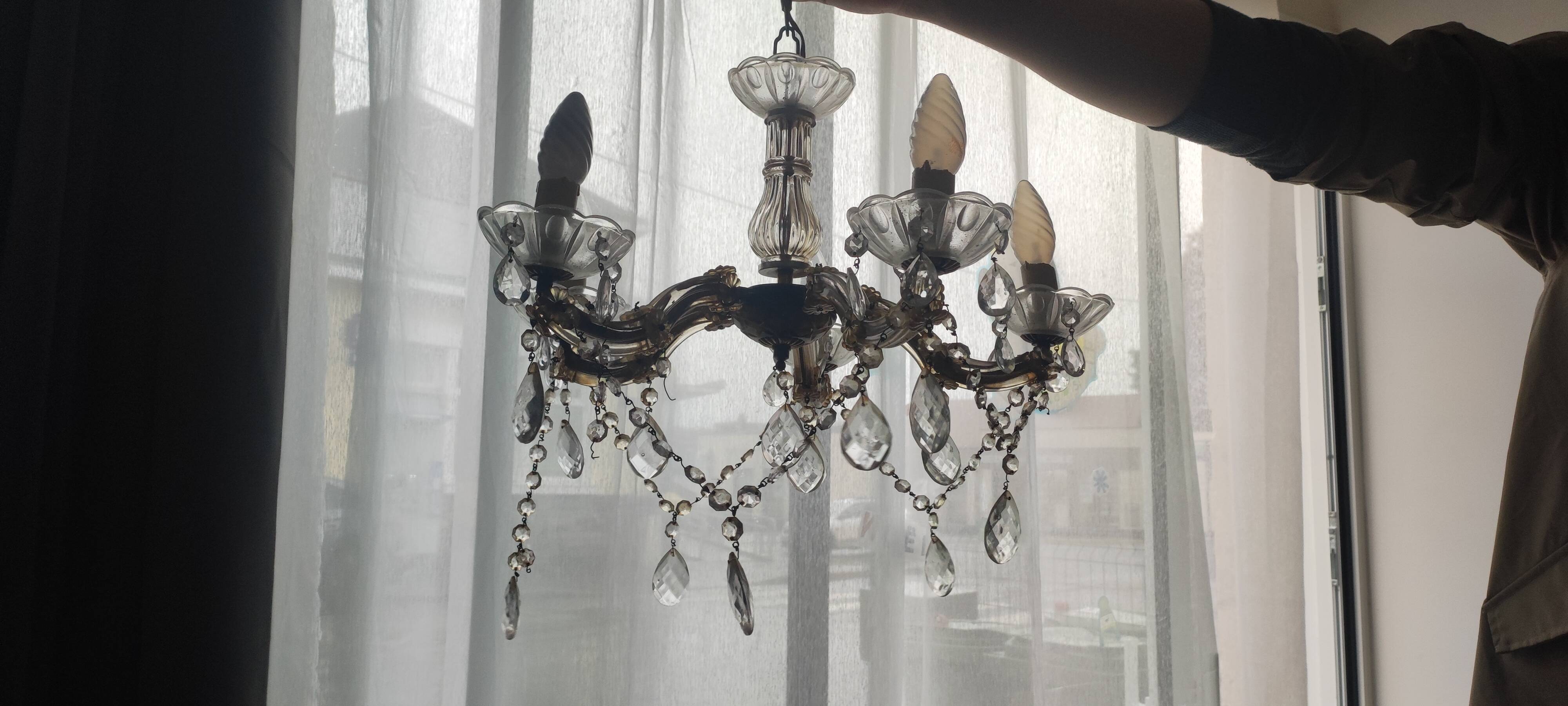 Brass chandelier with 5 branches and pendants