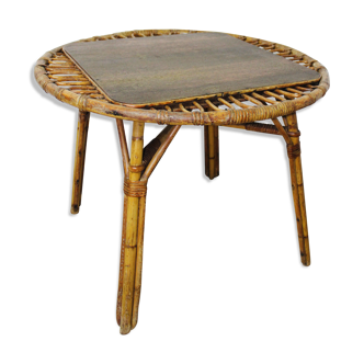 Rattan table