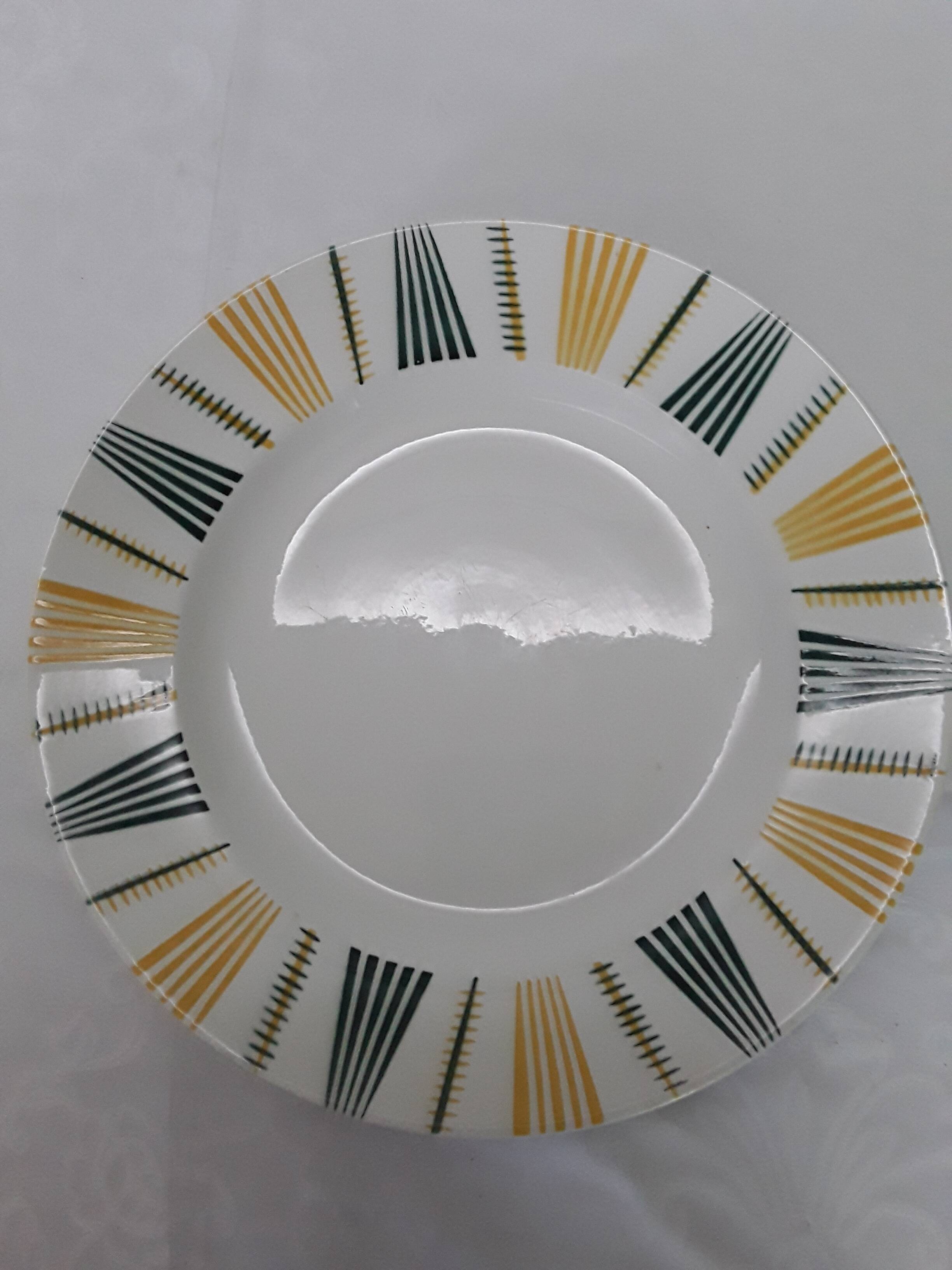 Sarreguemines and Digoin dish. France