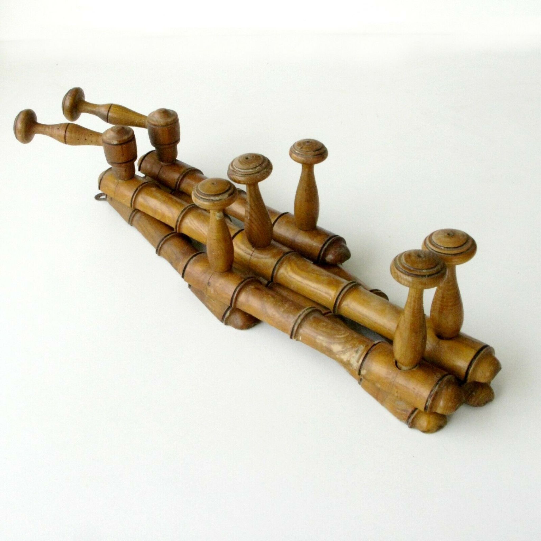 Wooden coat and wall hat - Pable accordion