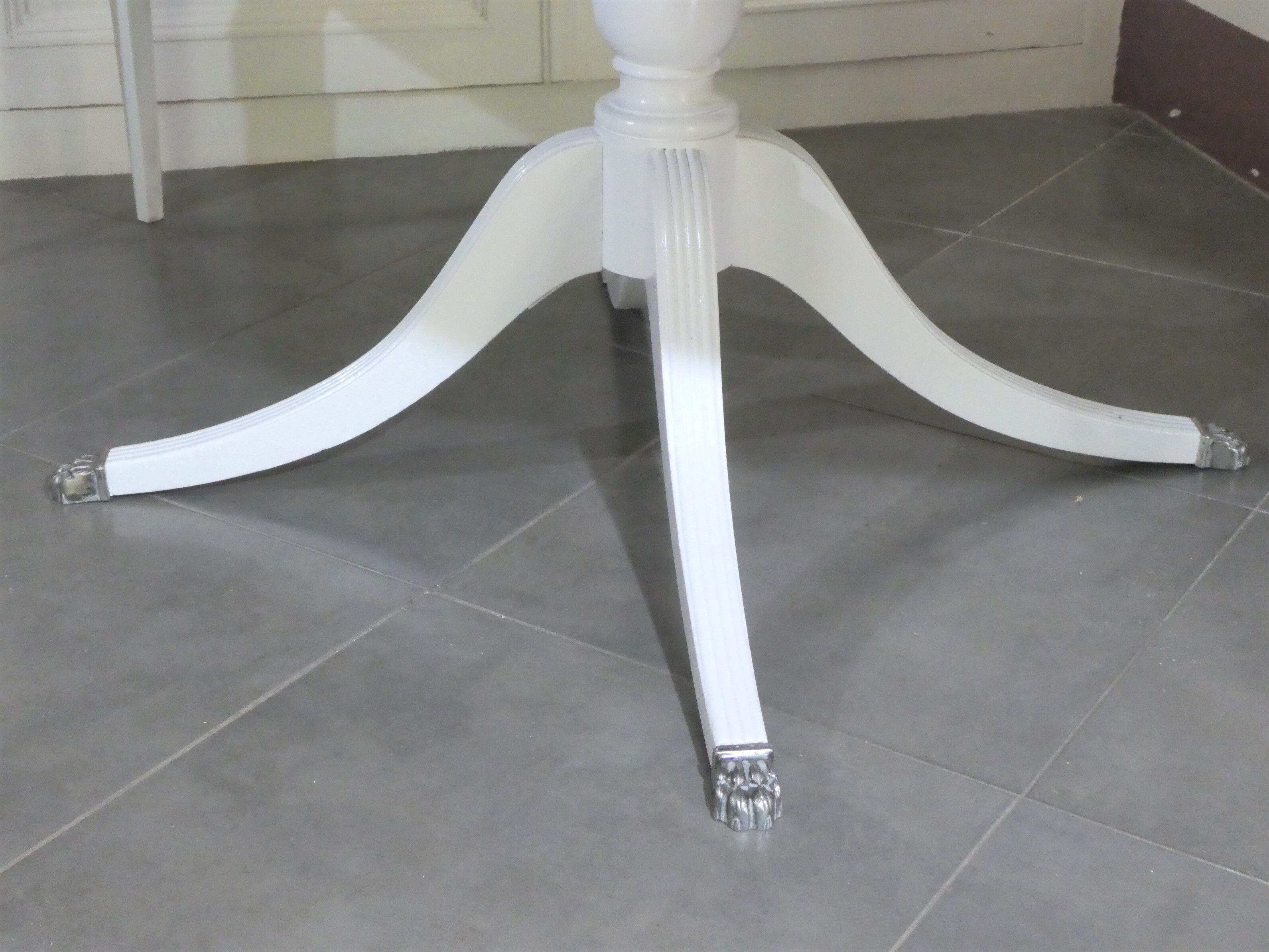 Roundtable 2 extension cords