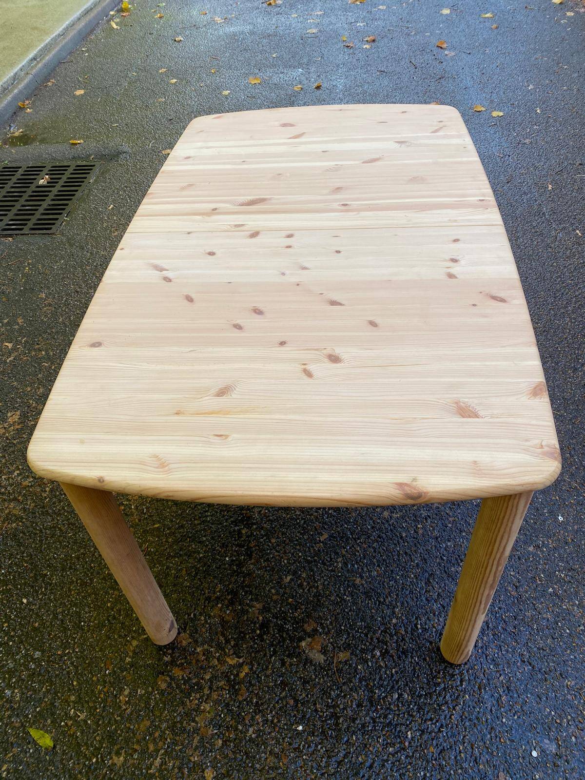 Scandinavian extendable dining table renovated in solid wood 180cm