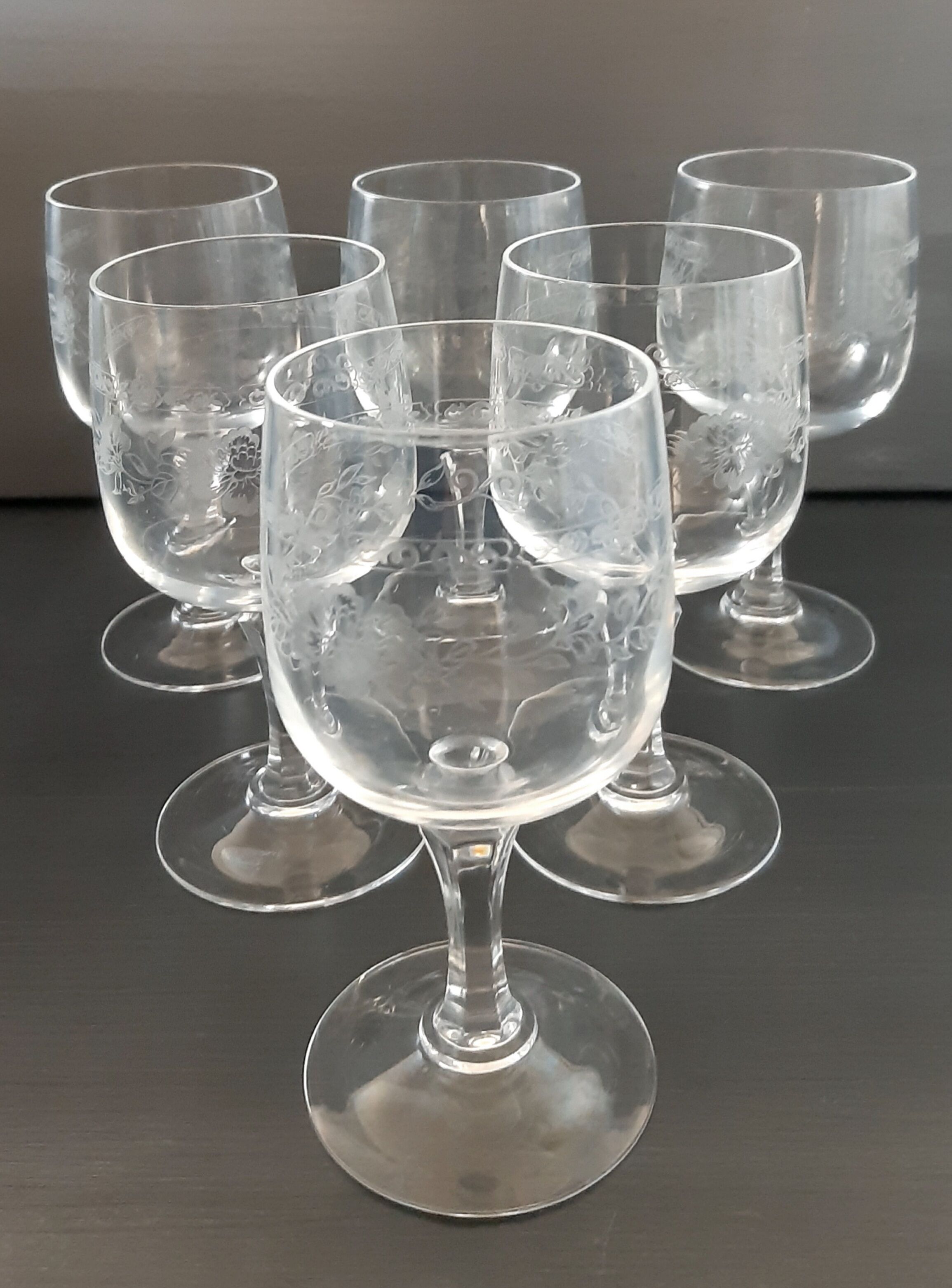 6 old foot glasses