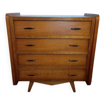 1950s 60s chest of drawers with four drawers and tapered legs.