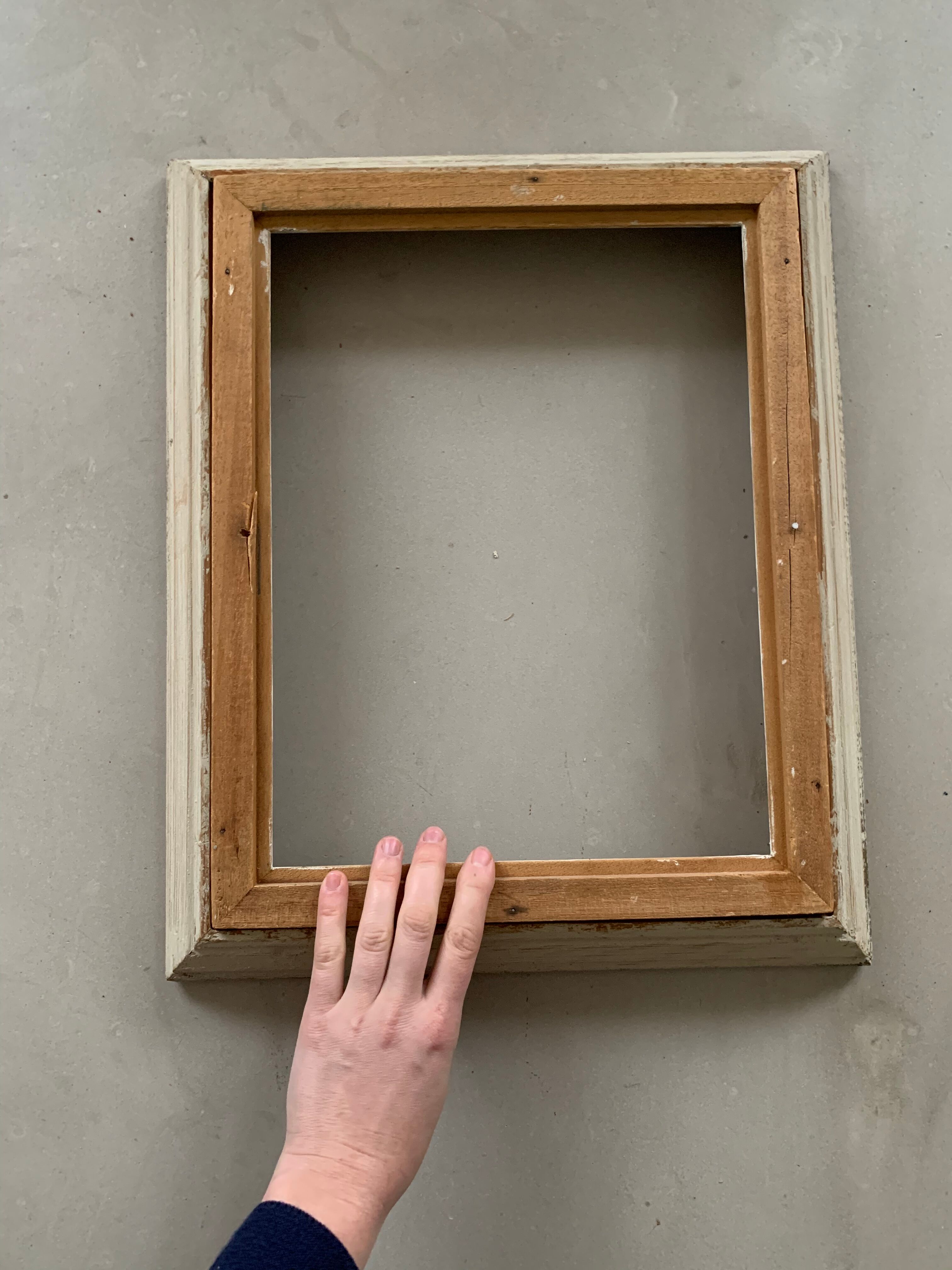 Old frame patinated 46x38 cm