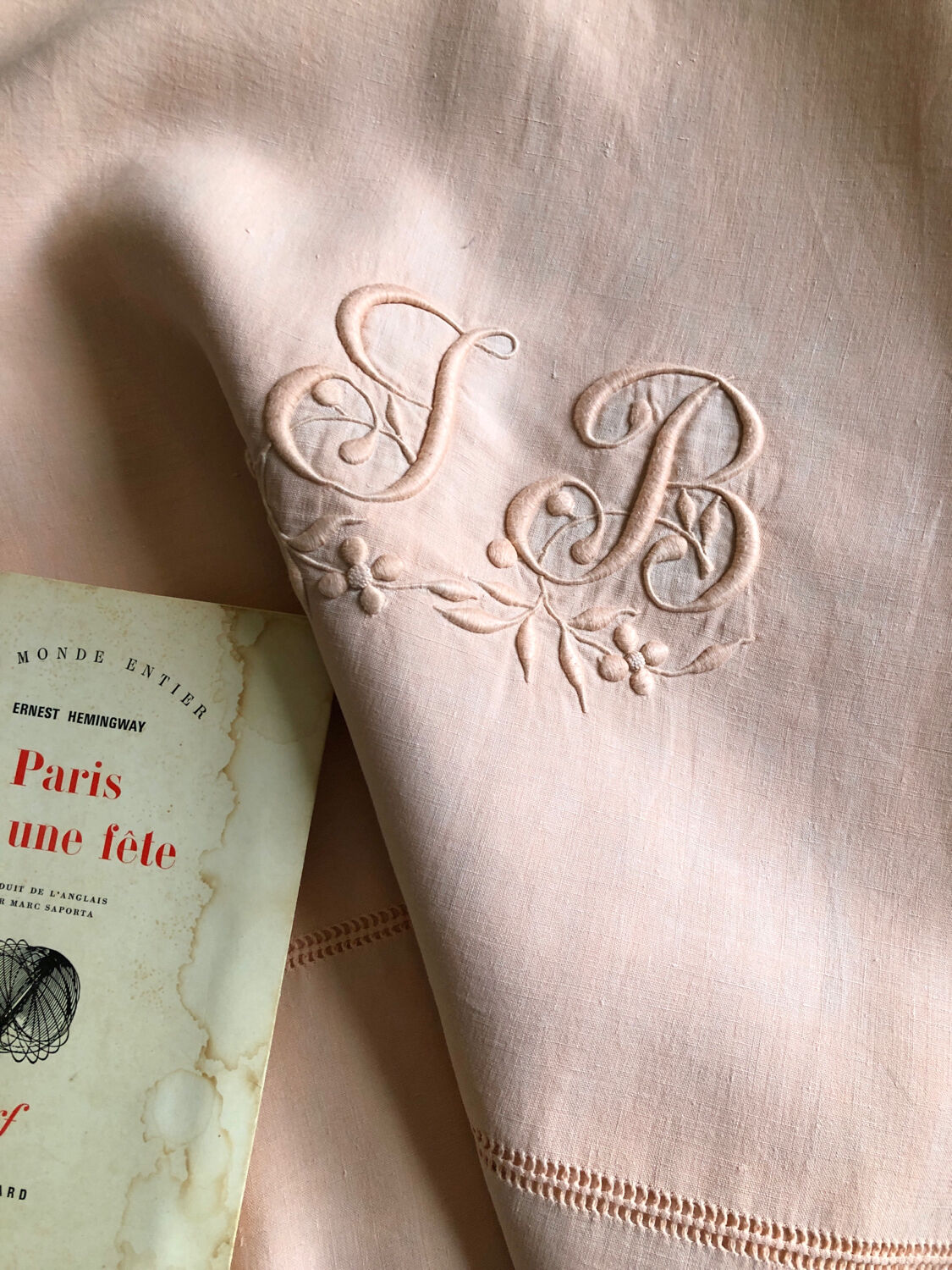 Antique sheet in pure washed linen tinted in morning pink
