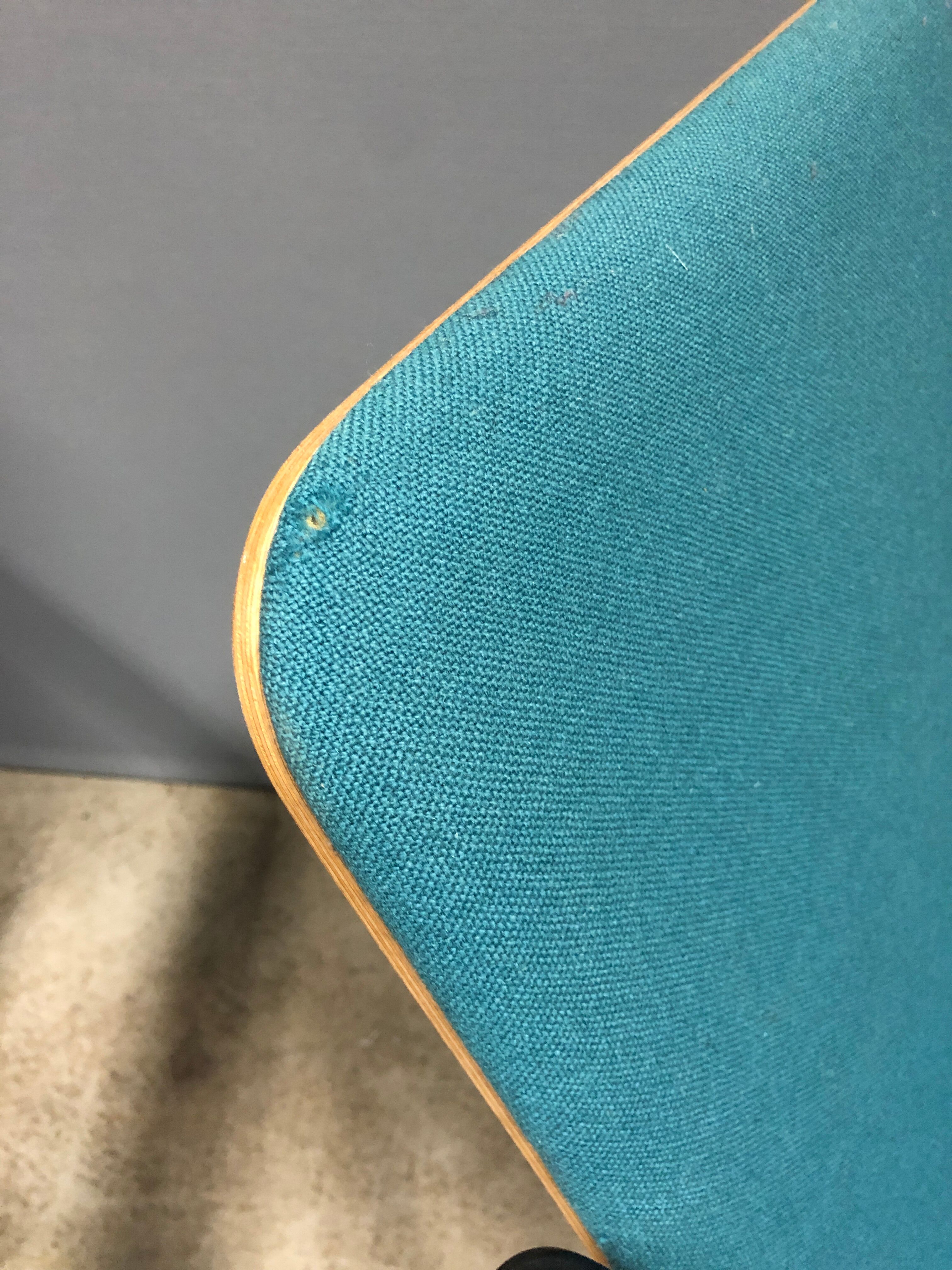 Yrjö kukkapuro lounge chair for avarte 1980's