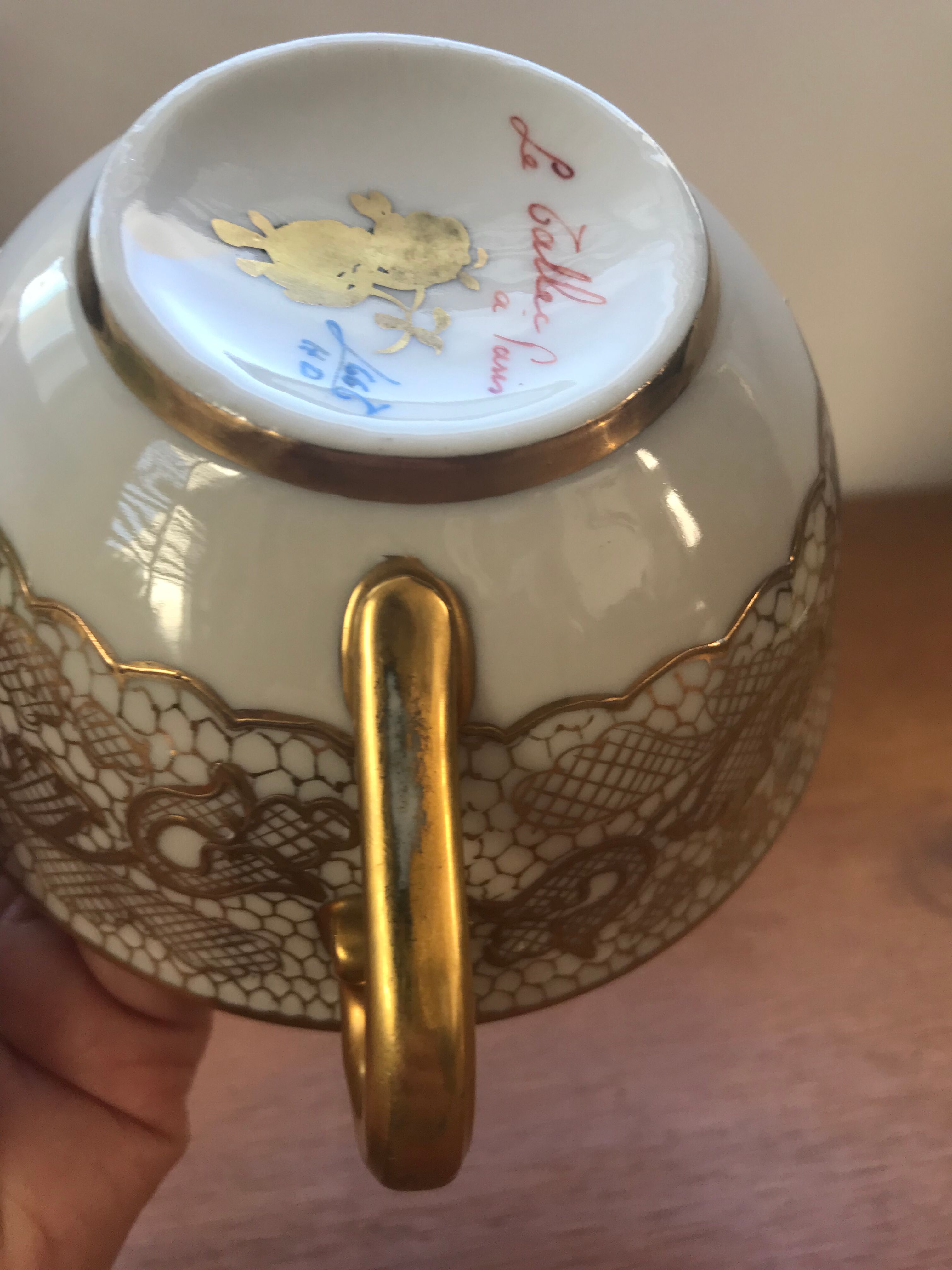 2 saucers Le Tallec in Paris