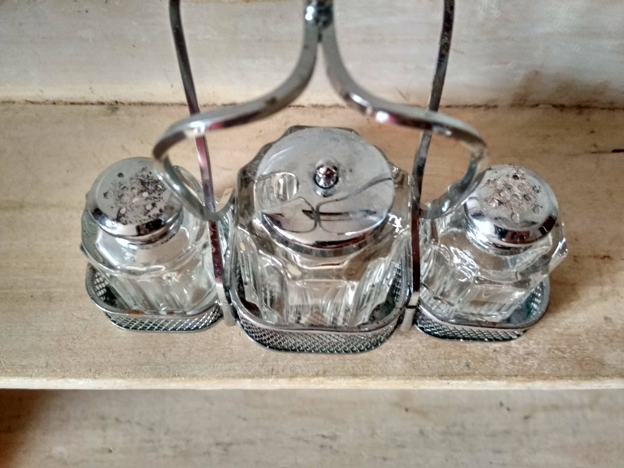 Set of 2 small salt pots and mustard pot in molded glass on their metal servant