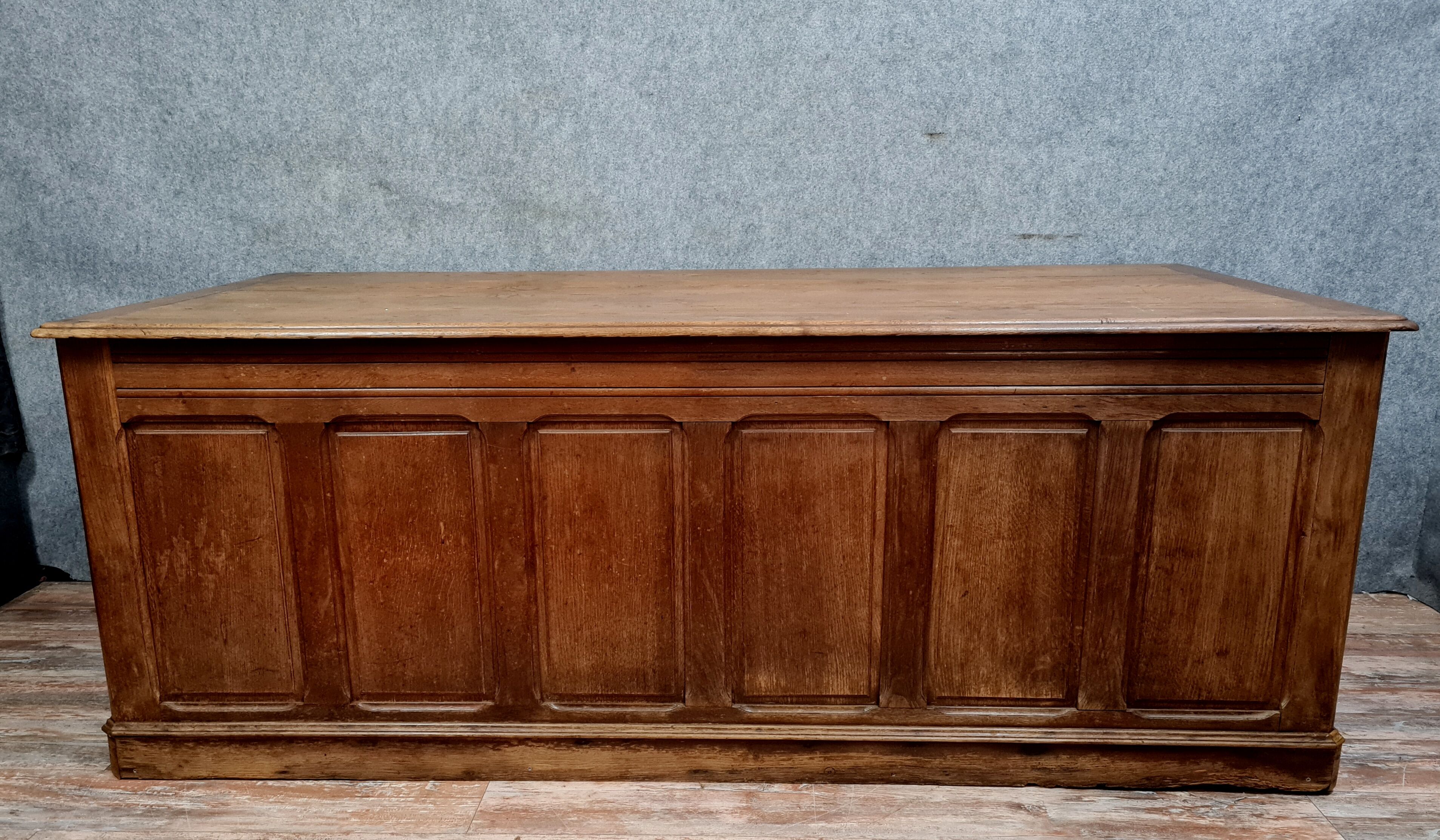 Center bank for solid oak store around 1880