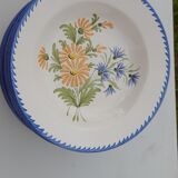 12 hollow earthenware plates of Saint Clement