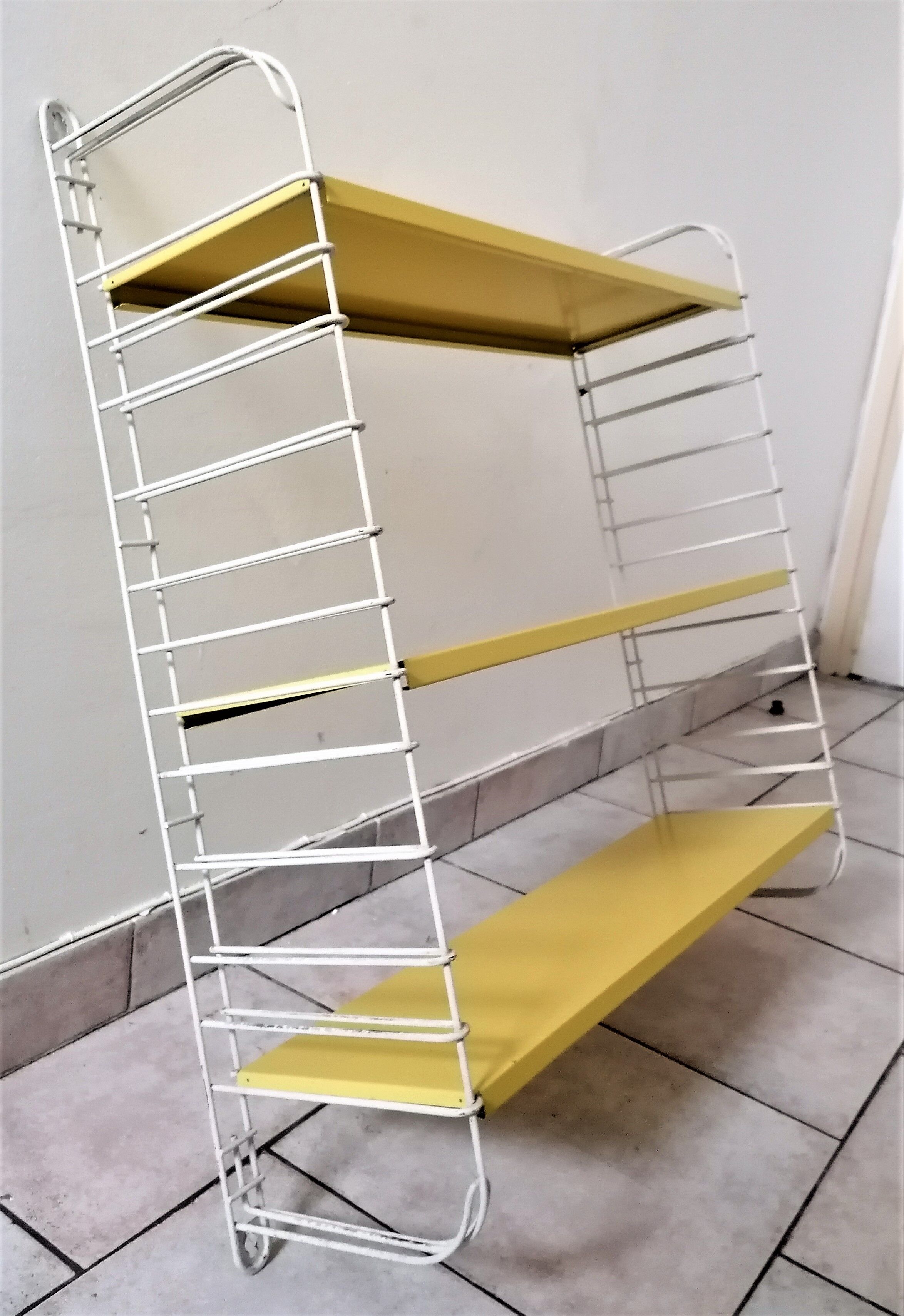 Wall shelf Tomado Holland vintage Scandinavian design