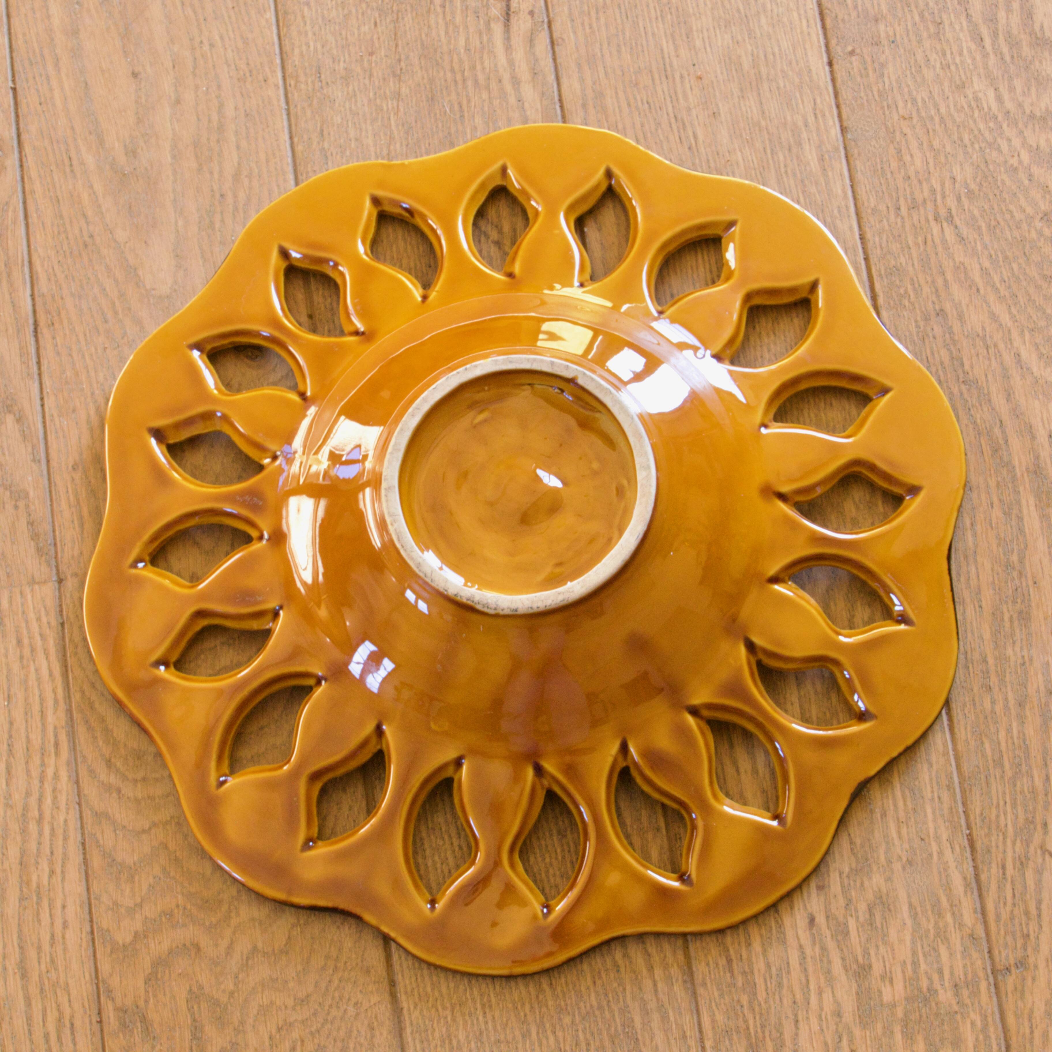 Large openwork majolica fruit bowl in earthenware.