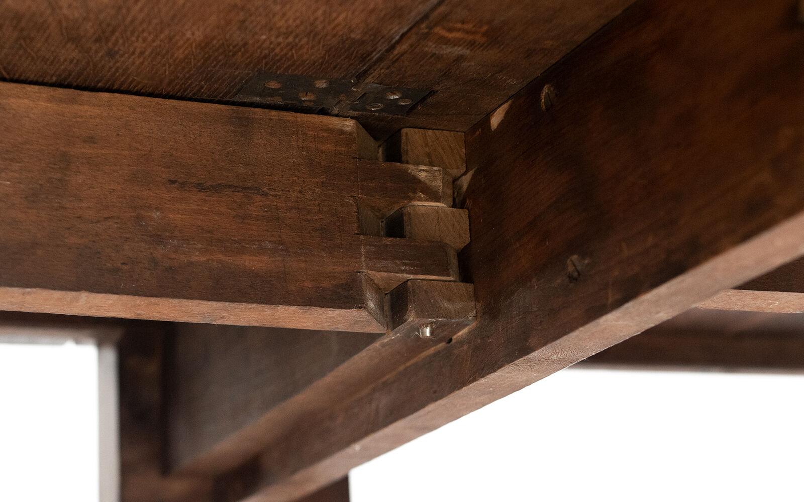 Arts & Crafts oak sutherland drop leaf dining table