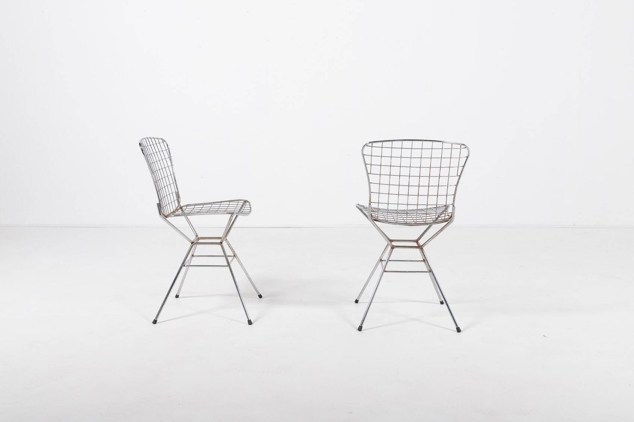 Paire de chaises vintage en fil d'acier de design architectural italien des années 1970