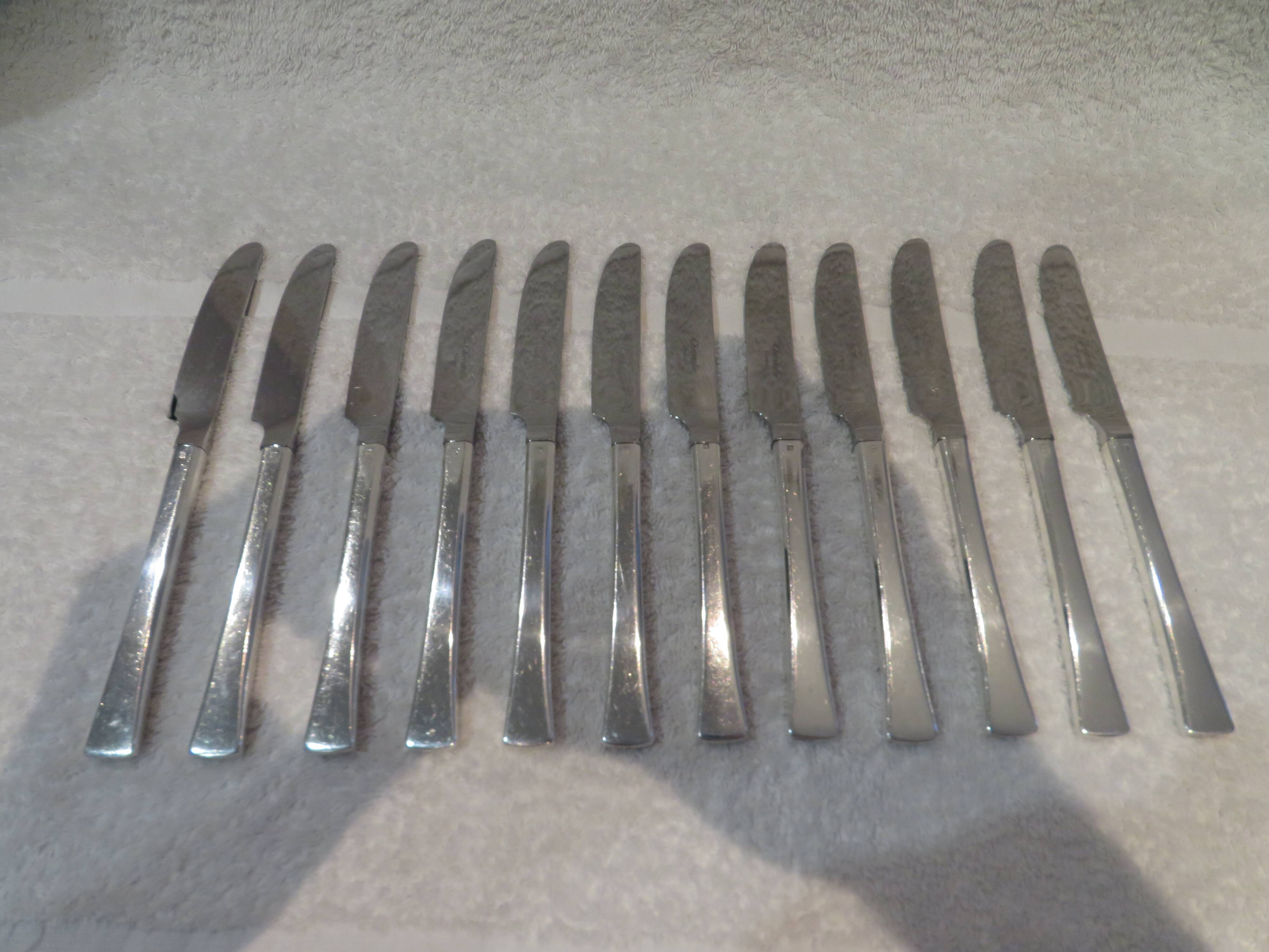 12 Christofle Concorde silver plated dessert knives, 19cm
