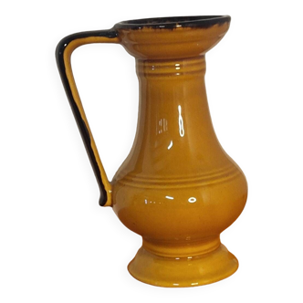 Mustard pitcher